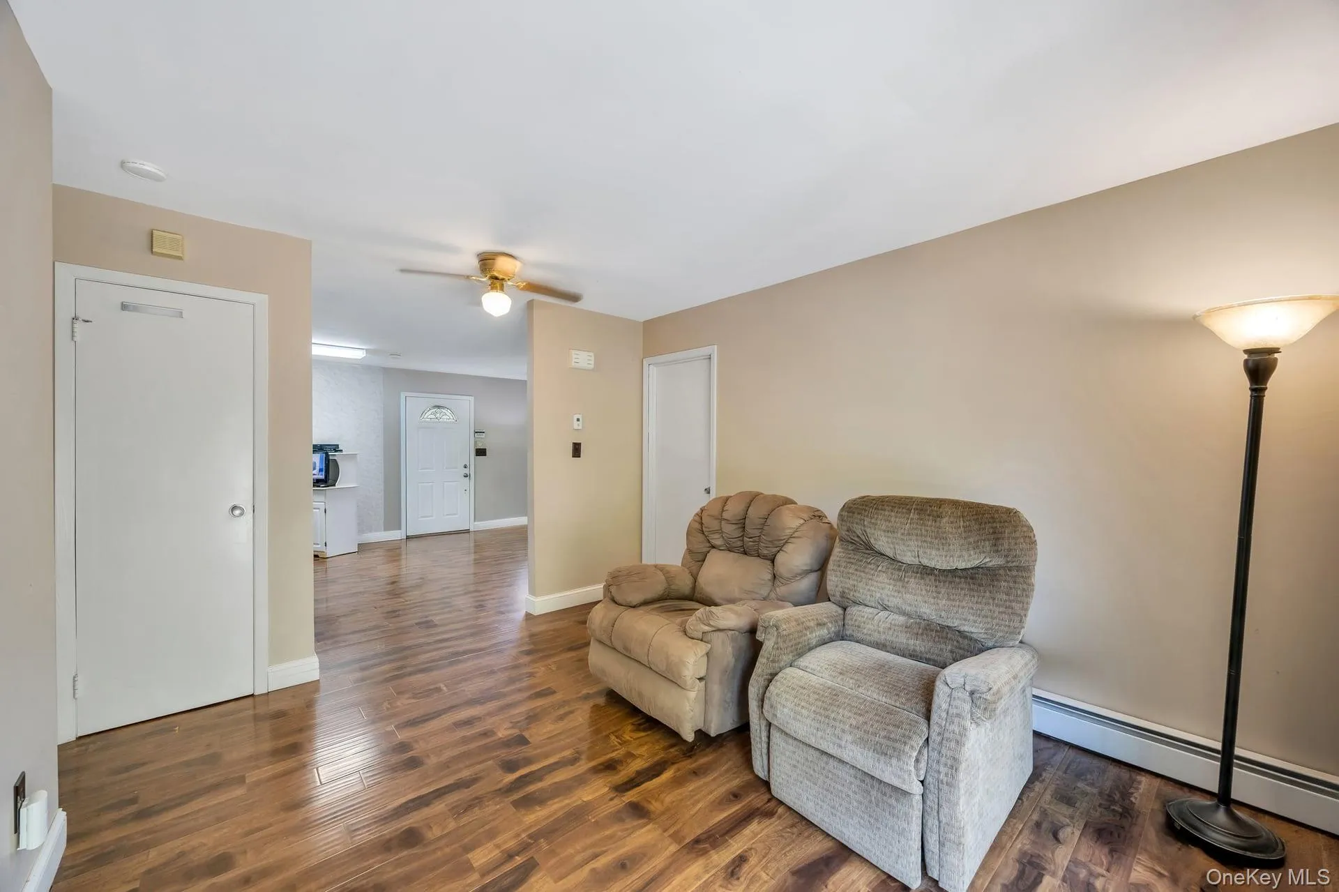 9 Daniel Court, Brookhaven, NY, 3 Bedrooms Bedrooms, 5 Rooms Rooms,2 BathroomsBathrooms,Residential,For Rent,Daniel,0,1017367 9 Daniel Court, Brookhaven, NY, 3 Bedrooms Bedrooms, 5 Rooms Rooms,2 BathroomsBathrooms,Residential,For Rent,Daniel,0,1017367