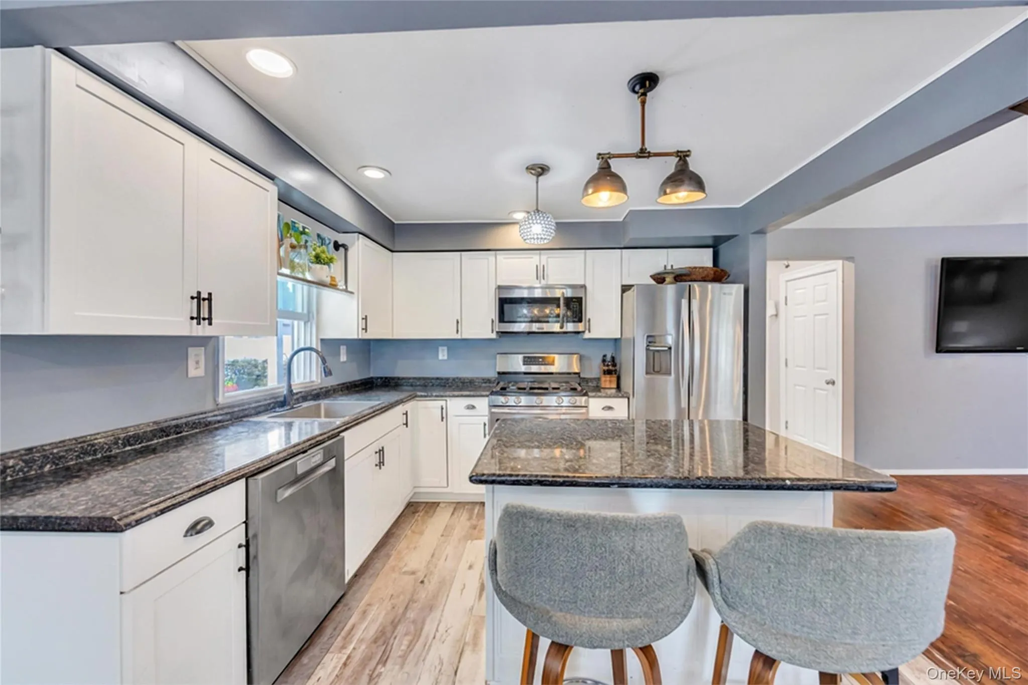 115 Dahlia Drive, Brookhaven, NY, 4 Bedrooms Bedrooms, 7 Rooms Rooms,2 BathroomsBathrooms,Residential,For Rent,Dahlia,0,KEY1017368 115 Dahlia Drive, Brookhaven, NY, 4 Bedrooms Bedrooms, 7 Rooms Rooms,2 BathroomsBathrooms,Residential,For Rent,Dahlia,0,KEY1017368