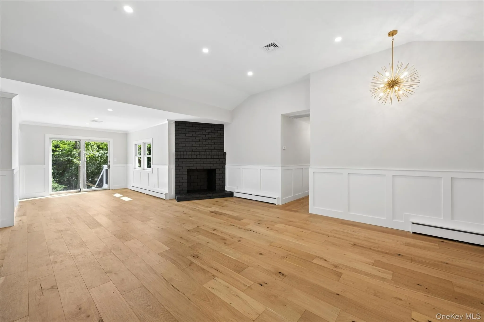 20 Camelia Place, Smithtown, NY, 4 Bedrooms Bedrooms, 8 Rooms Rooms,2 BathroomsBathrooms,Residential,For Rent,Camelia,0,KEY1017370 20 Camelia Place, Smithtown, NY, 4 Bedrooms Bedrooms, 8 Rooms Rooms,2 BathroomsBathrooms,Residential,For Rent,Camelia,0,KEY1017370