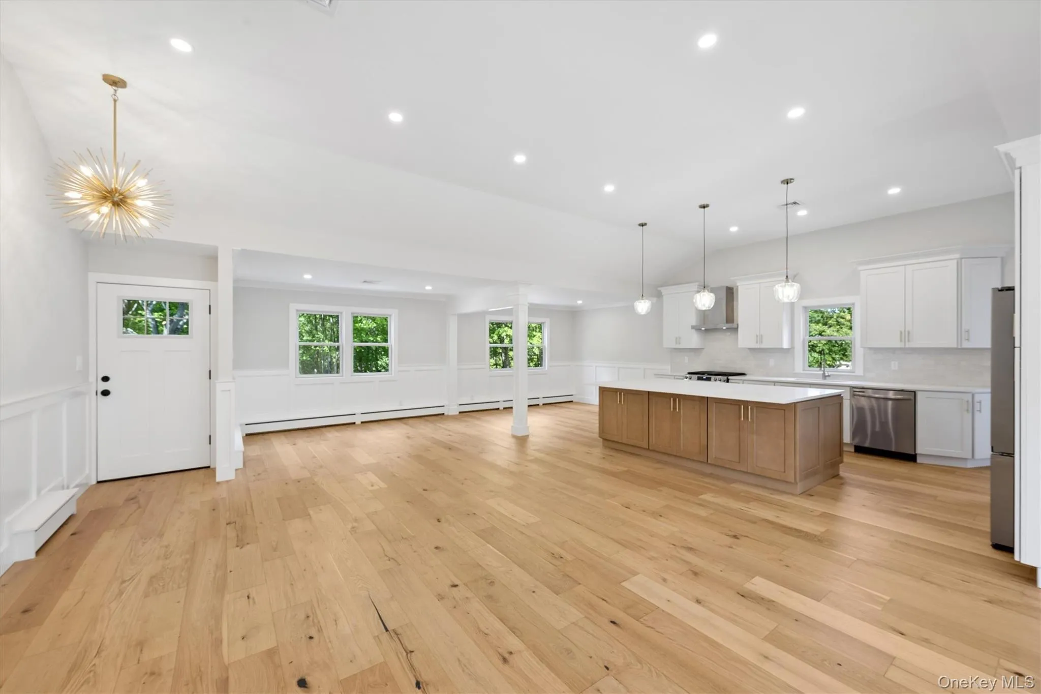 20 Camelia Place, Smithtown, NY, 4 Bedrooms Bedrooms, 8 Rooms Rooms,2 BathroomsBathrooms,Residential,For Rent,Camelia,0,KEY1017370 20 Camelia Place, Smithtown, NY, 4 Bedrooms Bedrooms, 8 Rooms Rooms,2 BathroomsBathrooms,Residential,For Rent,Camelia,0,KEY1017370