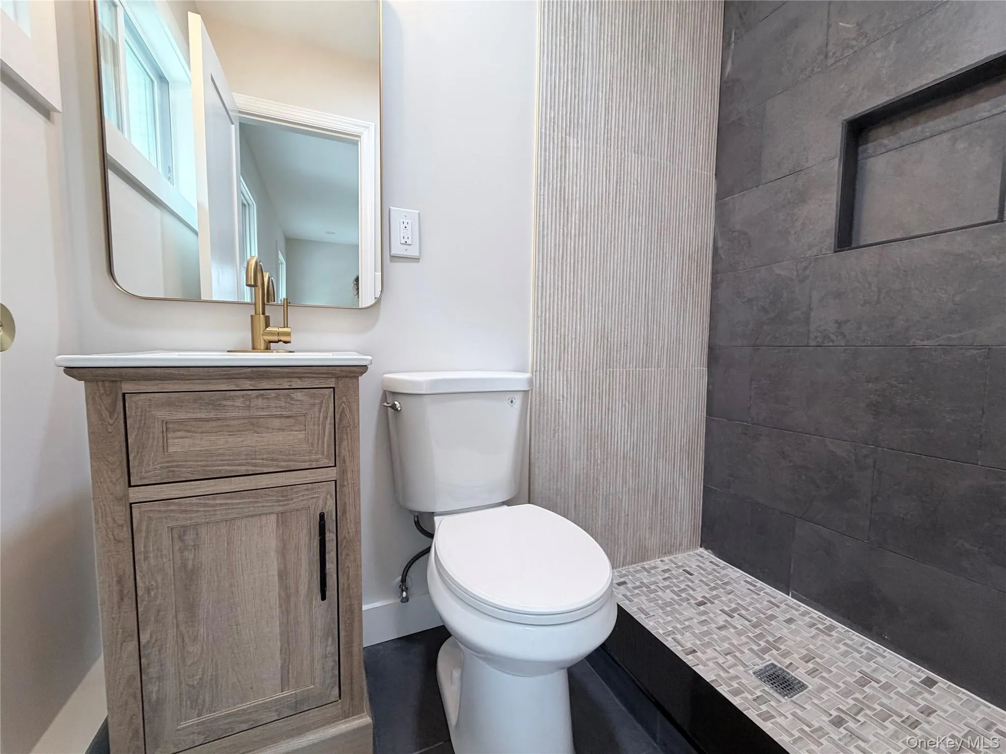 20 Camelia Place, Smithtown, NY, 4 Bedrooms Bedrooms, 8 Rooms Rooms,2 BathroomsBathrooms,Residential,For Rent,Camelia,0,KEY1017370 20 Camelia Place, Smithtown, NY, 4 Bedrooms Bedrooms, 8 Rooms Rooms,2 BathroomsBathrooms,Residential,For Rent,Camelia,0,KEY1017370