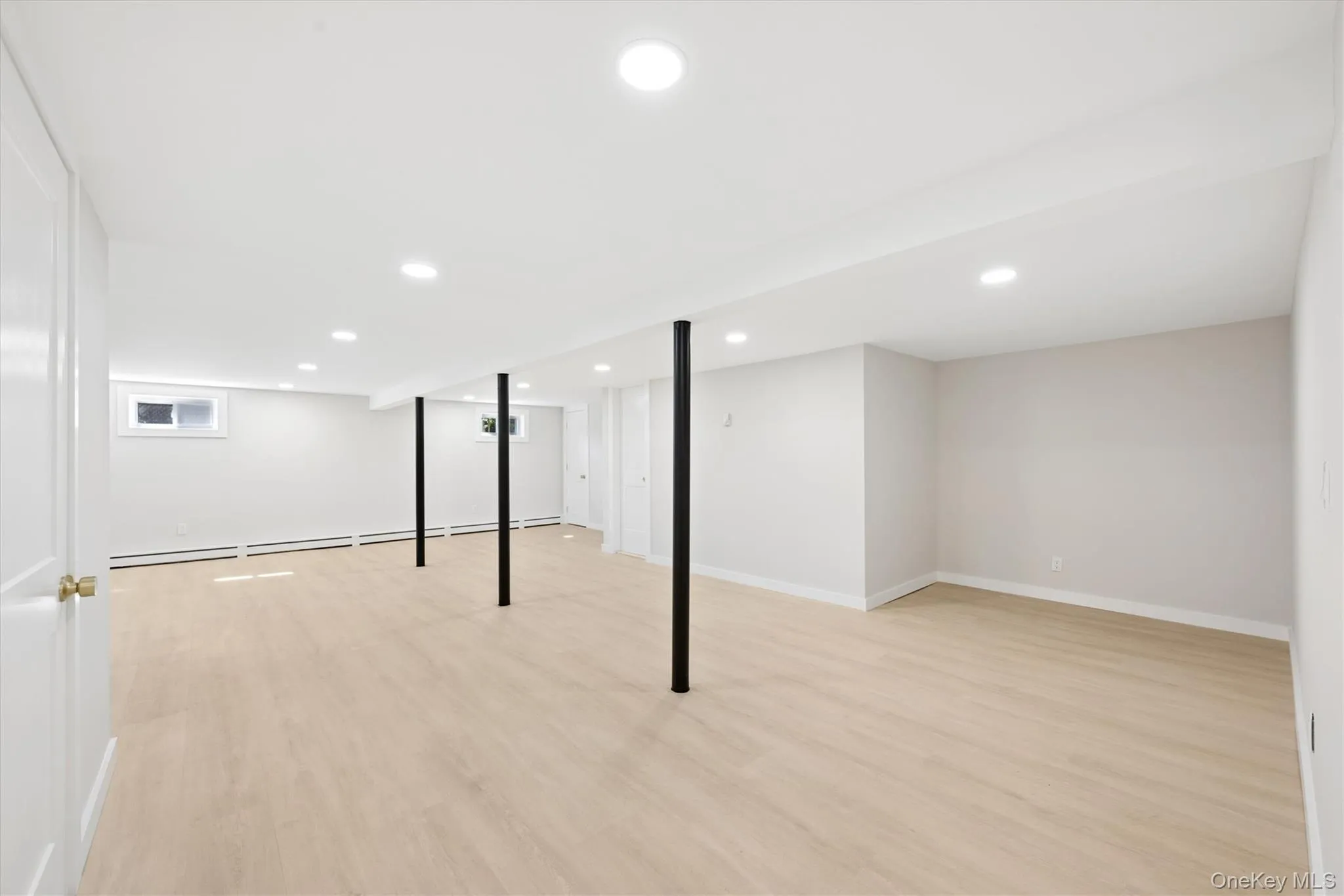 20 Camelia Place, Smithtown, NY, 4 Bedrooms Bedrooms, 8 Rooms Rooms,2 BathroomsBathrooms,Residential,For Rent,Camelia,0,KEY1017370 20 Camelia Place, Smithtown, NY, 4 Bedrooms Bedrooms, 8 Rooms Rooms,2 BathroomsBathrooms,Residential,For Rent,Camelia,0,KEY1017370