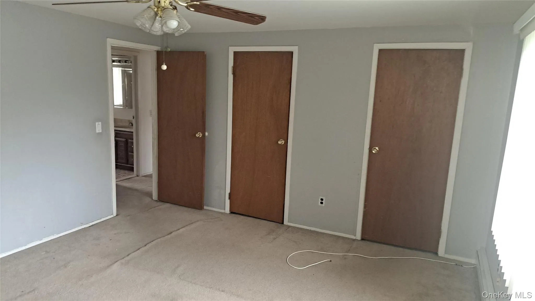 APARTMENT IST BEDROOM WITH2 CLOSETS APARTMENT IST BEDROOM WITH2 CLOSETS