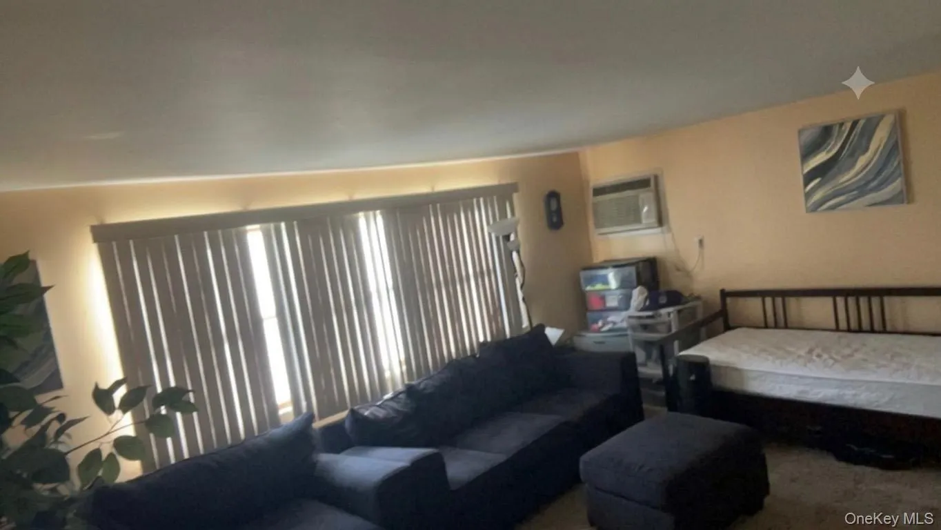 APARTMENT APARTMENT