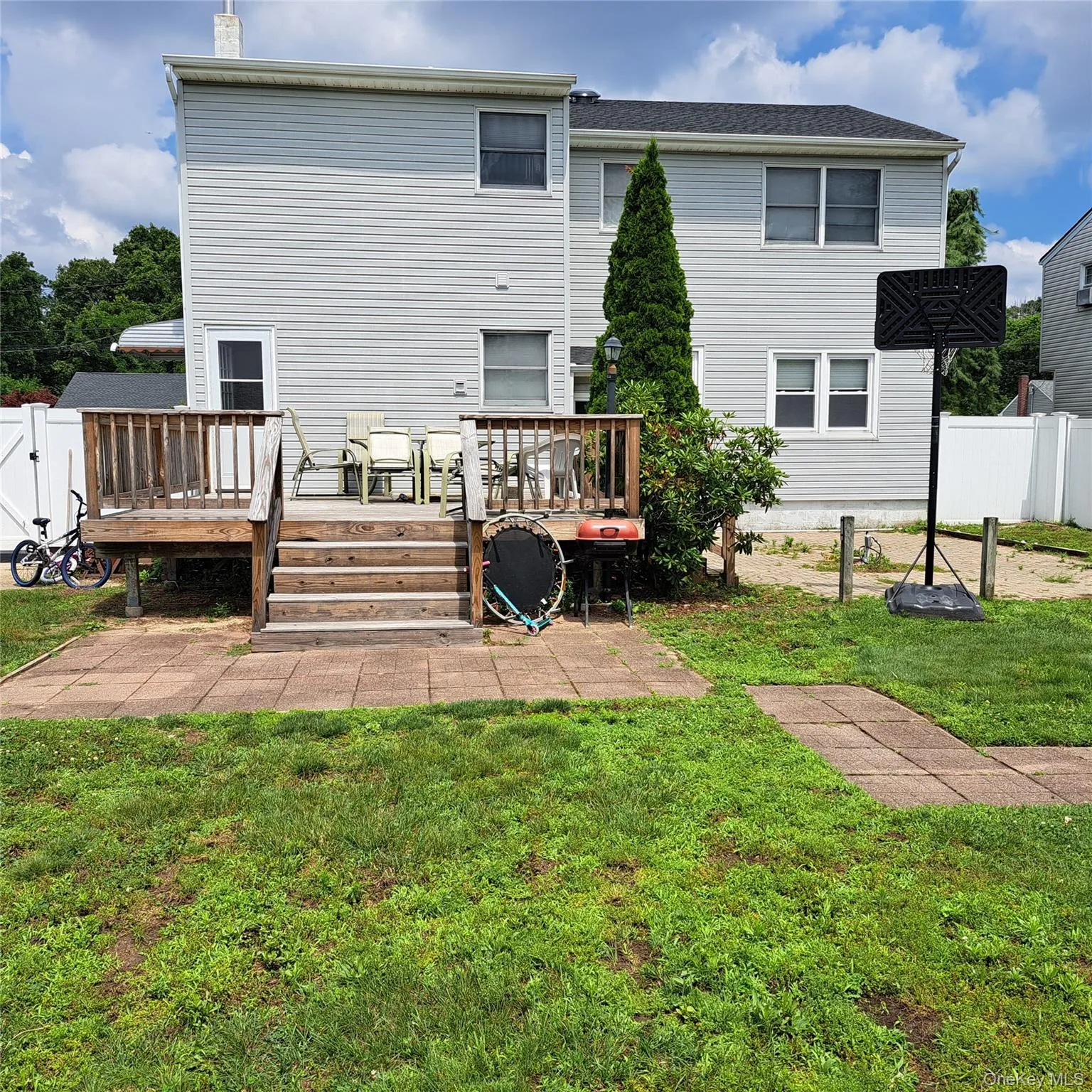 54 17th Street, West Babylon, NY, 5 Bedrooms Bedrooms, 10 Rooms Rooms,2 BathroomsBathrooms,Residential,For Rent,17th,0,1017374 54 17th Street, West Babylon, NY, 5 Bedrooms Bedrooms, 10 Rooms Rooms,2 BathroomsBathrooms,Residential,For Rent,17th,0,1017374