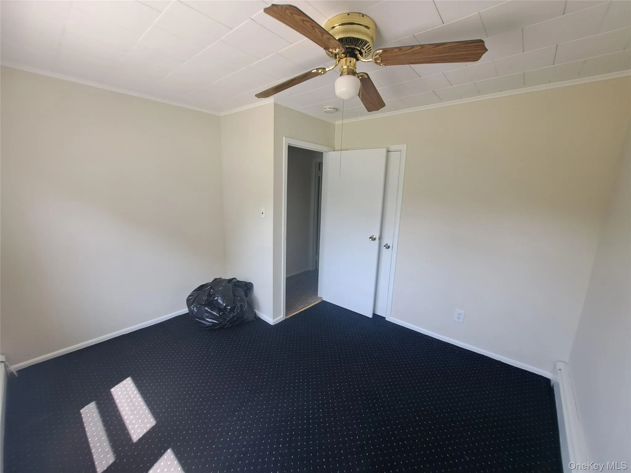 54 17th Street, West Babylon, NY, 5 Bedrooms Bedrooms, 10 Rooms Rooms,2 BathroomsBathrooms,Residential,For Rent,17th,0,1017374 54 17th Street, West Babylon, NY, 5 Bedrooms Bedrooms, 10 Rooms Rooms,2 BathroomsBathrooms,Residential,For Rent,17th,0,1017374