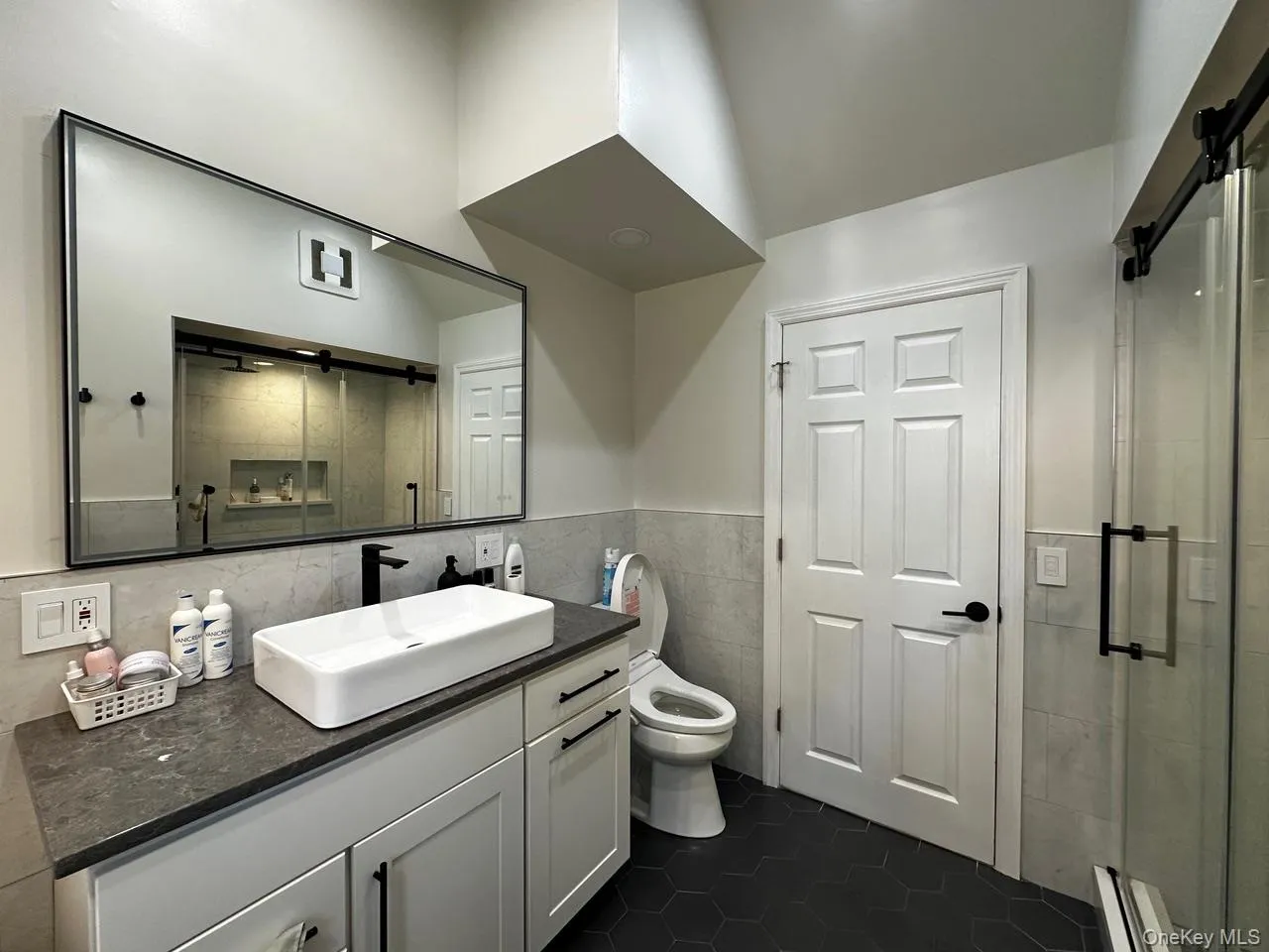 26 Canterbury Road, Oyster Bay, NY, 3 Bedrooms Bedrooms, 8 Rooms Rooms,3 BathroomsBathrooms,Residential Lease,For Rent,Canterbury,0,KEY1017375 26 Canterbury Road, Oyster Bay, NY, 3 Bedrooms Bedrooms, 8 Rooms Rooms,3 BathroomsBathrooms,Residential Lease,For Rent,Canterbury,0,KEY1017375