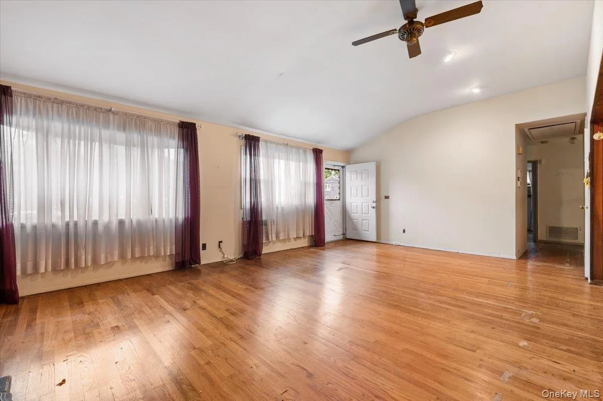 1680 Pine Acres Boulevard, Islip, NY, 3 Bedrooms Bedrooms, 6 Rooms Rooms,2 BathroomsBathrooms,Residential,For Rent,Pine Acres,0,1017376 1680 Pine Acres Boulevard, Islip, NY, 3 Bedrooms Bedrooms, 6 Rooms Rooms,2 BathroomsBathrooms,Residential,For Rent,Pine Acres,0,1017376