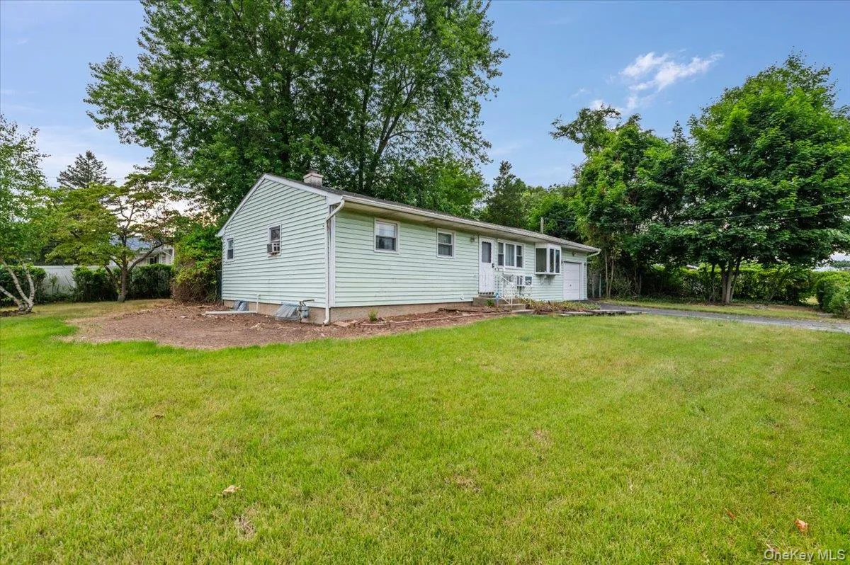 1680 Pine Acres Boulevard, Islip, NY, 3 Bedrooms Bedrooms, 6 Rooms Rooms,2 BathroomsBathrooms,Residential,For Rent,Pine Acres,0,1017376 1680 Pine Acres Boulevard, Islip, NY, 3 Bedrooms Bedrooms, 6 Rooms Rooms,2 BathroomsBathrooms,Residential,For Rent,Pine Acres,0,1017376