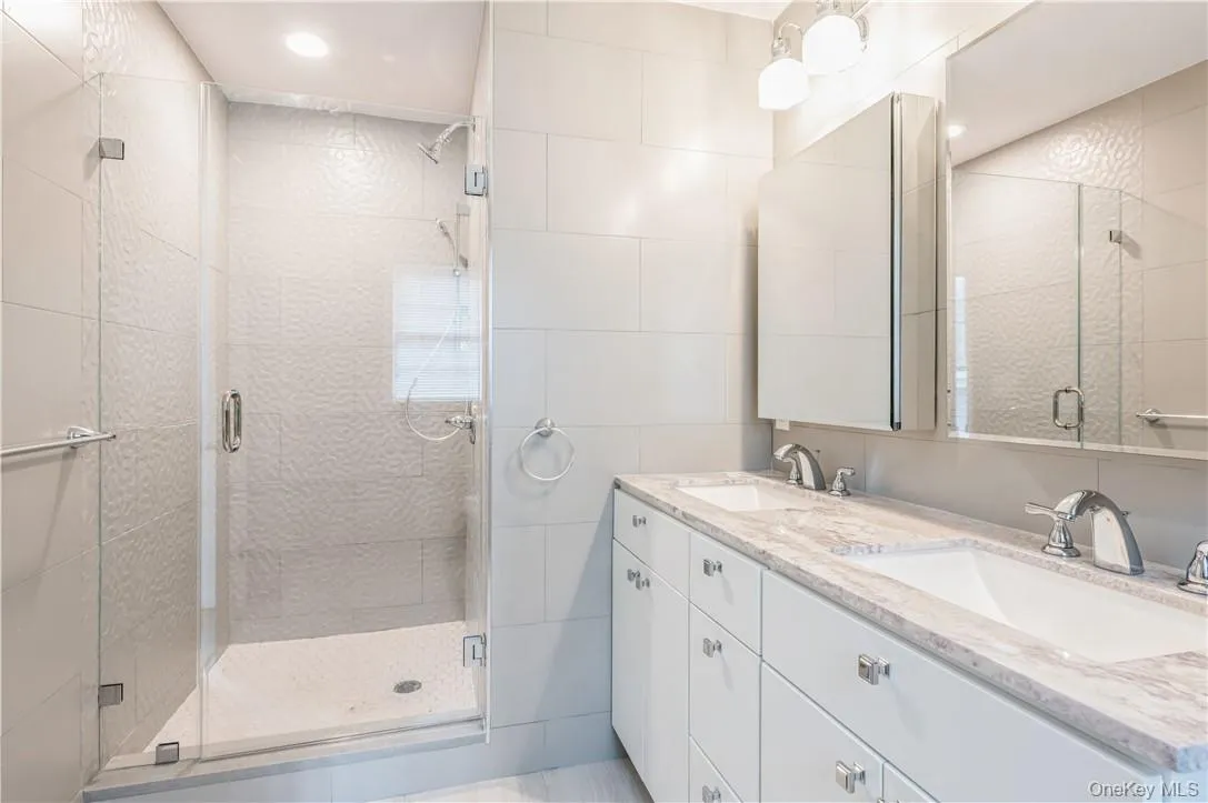 11 Park Avenue, Harrison, NY, 4 Bedrooms Bedrooms, 7 Rooms Rooms,3 BathroomsBathrooms,Residential Lease,For Rent,Park,0,KEY1017377 11 Park Avenue, Harrison, NY, 4 Bedrooms Bedrooms, 7 Rooms Rooms,3 BathroomsBathrooms,Residential Lease,For Rent,Park,0,KEY1017377