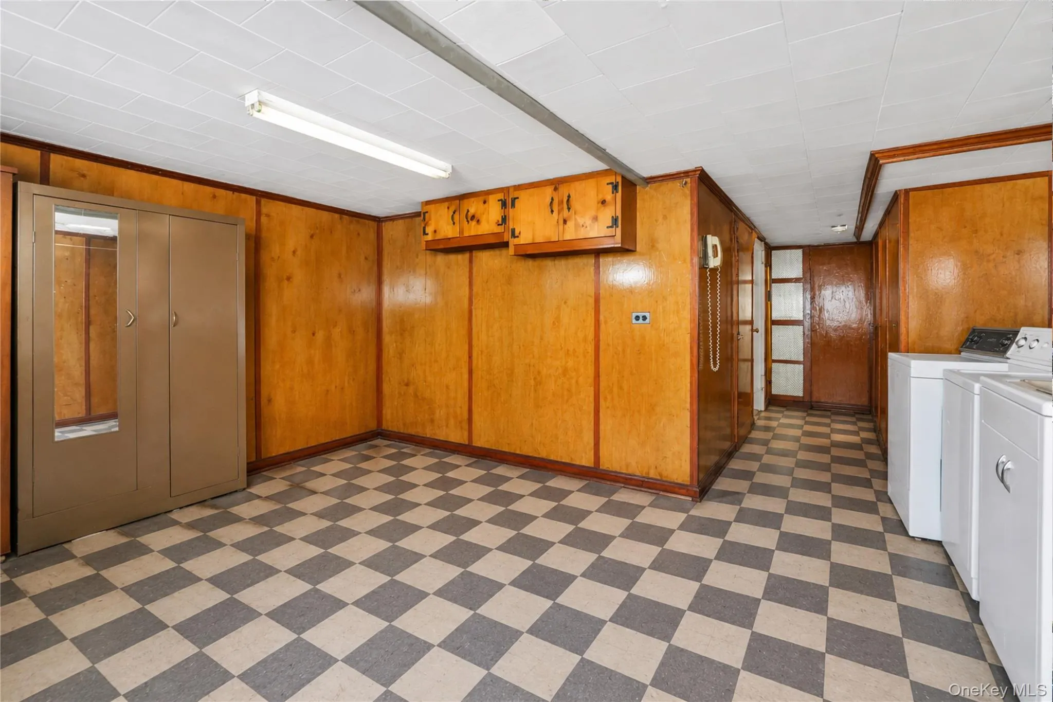 59-37 69th Lane, New York, NY, 3 Bedrooms Bedrooms, 6 Rooms Rooms,1 BathroomBathrooms,Residential,For Rent,69th,0,1017381 59-37 69th Lane, New York, NY, 3 Bedrooms Bedrooms, 6 Rooms Rooms,1 BathroomBathrooms,Residential,For Rent,69th,0,1017381