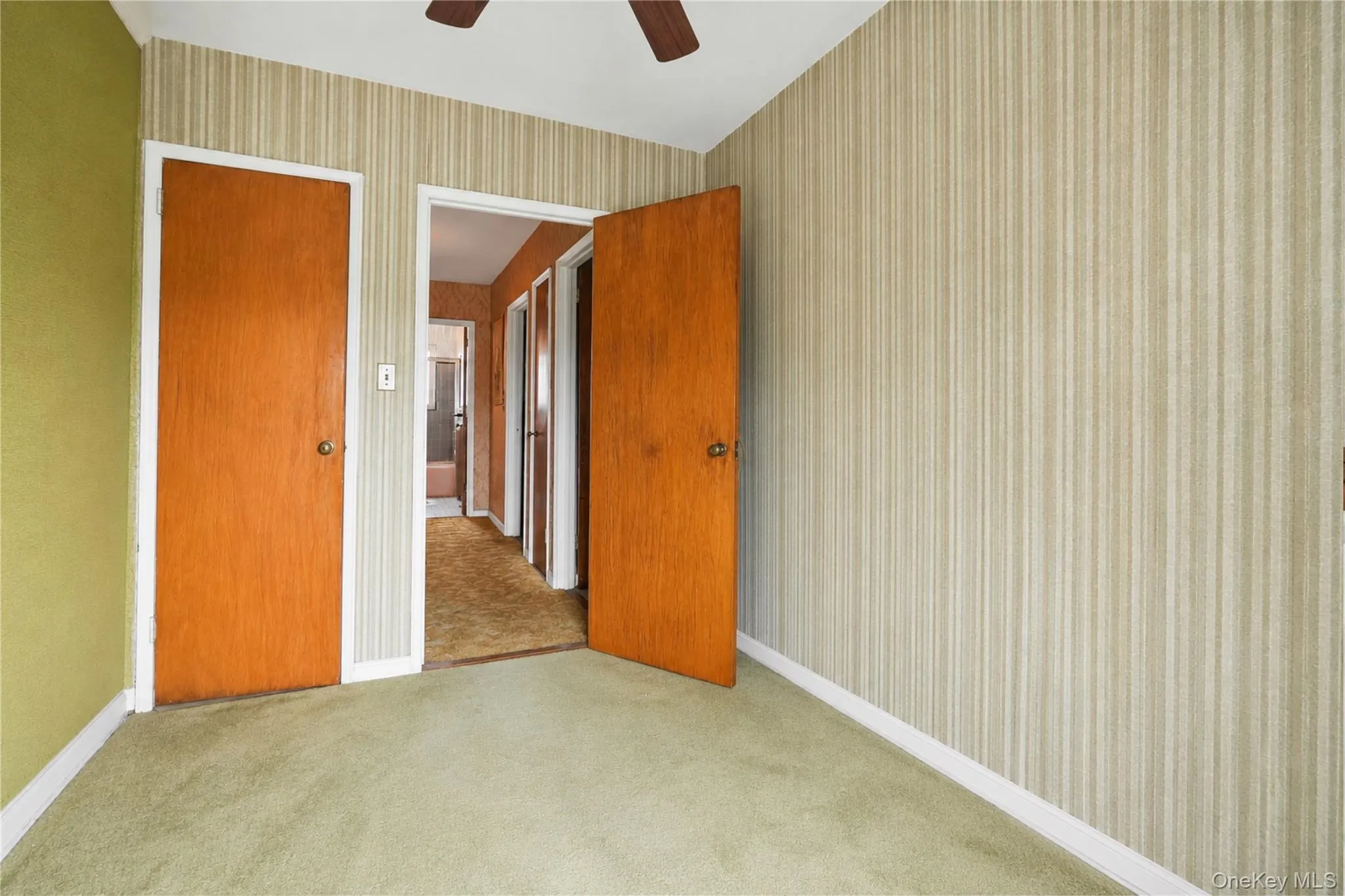 59-37 69th Lane, New York, NY, 3 Bedrooms Bedrooms, 6 Rooms Rooms,1 BathroomBathrooms,Residential,For Rent,69th,0,1017381 59-37 69th Lane, New York, NY, 3 Bedrooms Bedrooms, 6 Rooms Rooms,1 BathroomBathrooms,Residential,For Rent,69th,0,1017381