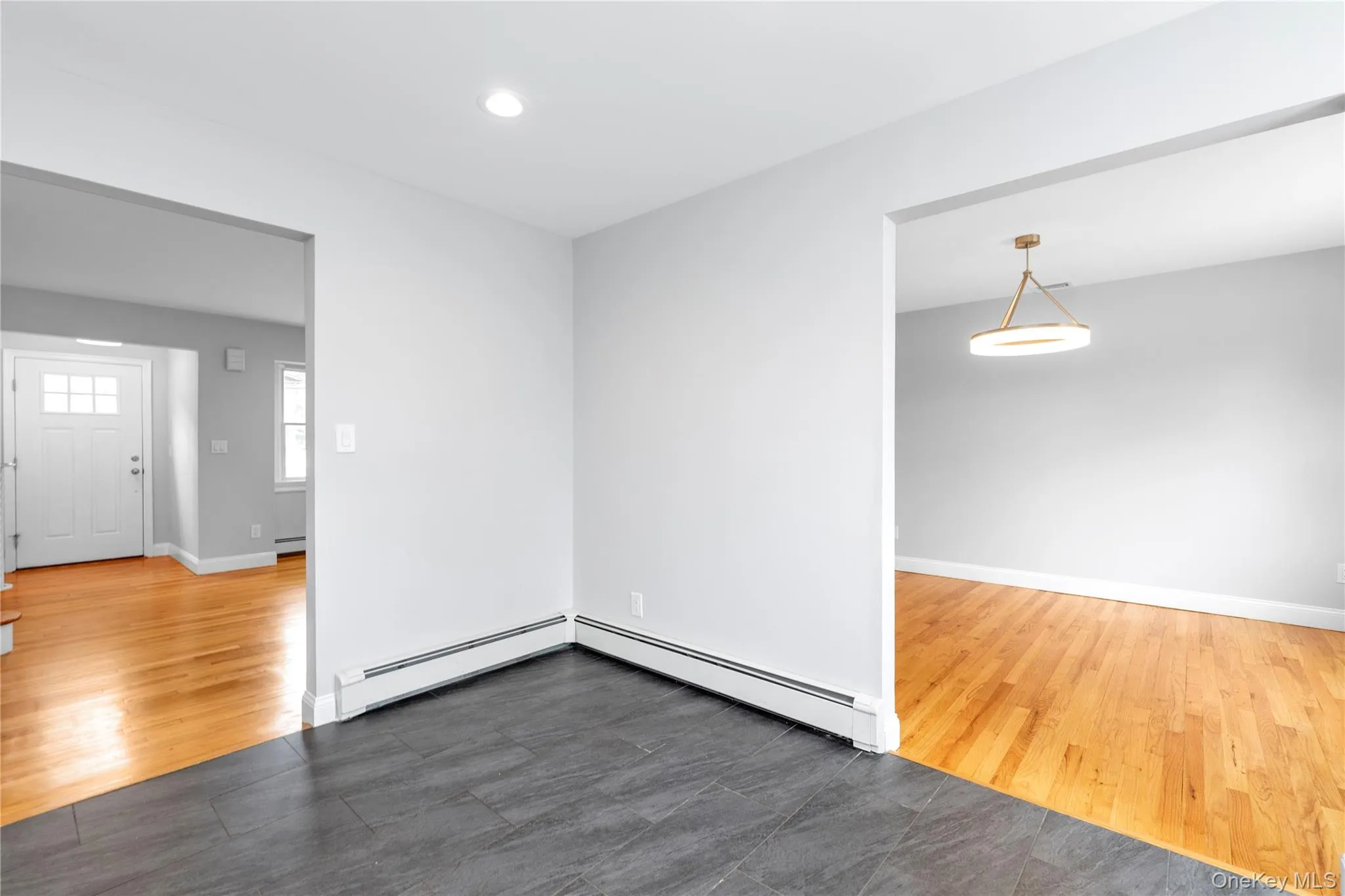 38 Dunes Lane, North Hempstead, NY, 3 Bedrooms Bedrooms, 6 Rooms Rooms,1 BathroomBathrooms,Residential Lease,For Rent,Dunes,0,1017385 38 Dunes Lane, North Hempstead, NY, 3 Bedrooms Bedrooms, 6 Rooms Rooms,1 BathroomBathrooms,Residential Lease,For Rent,Dunes,0,1017385