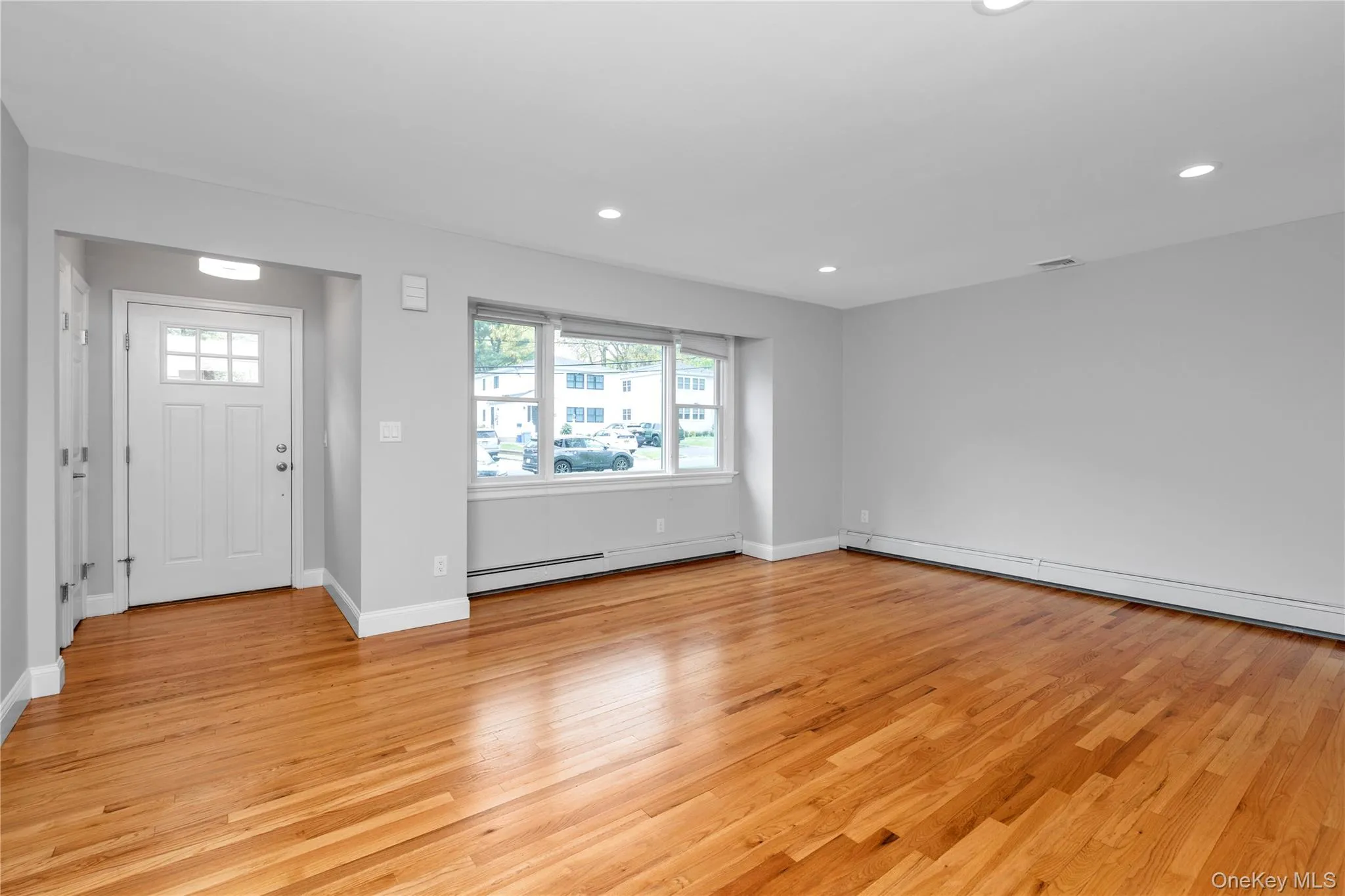 38 Dunes Lane, North Hempstead, NY, 3 Bedrooms Bedrooms, 6 Rooms Rooms,1 BathroomBathrooms,Residential Lease,For Rent,Dunes,0,1017385 38 Dunes Lane, North Hempstead, NY, 3 Bedrooms Bedrooms, 6 Rooms Rooms,1 BathroomBathrooms,Residential Lease,For Rent,Dunes,0,1017385