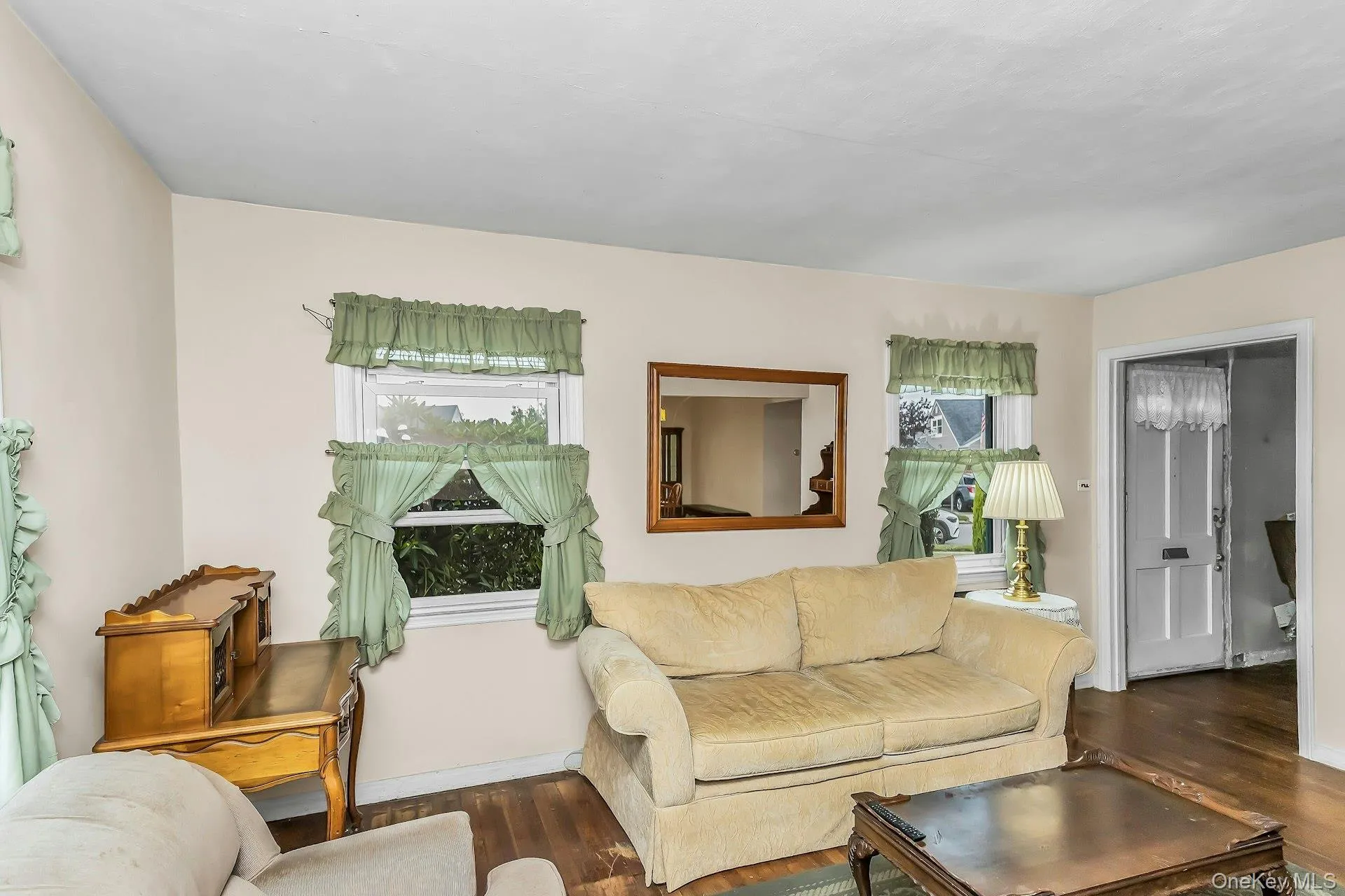 2 Cliff Road, Hempstead, NY, 3 Bedrooms Bedrooms, 7 Rooms Rooms,2 BathroomsBathrooms,Residential,For Rent,Cliff,0,1017387 2 Cliff Road, Hempstead, NY, 3 Bedrooms Bedrooms, 7 Rooms Rooms,2 BathroomsBathrooms,Residential,For Rent,Cliff,0,1017387
