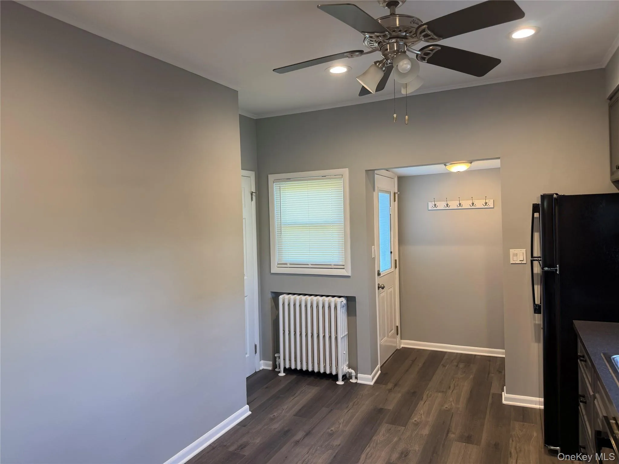 671 Main Street, Oyster Bay, NY, 2 Bedrooms Bedrooms, 4 Rooms Rooms,1 BathroomBathrooms,Residential Lease,For Rent,Main,0,1017390 671 Main Street, Oyster Bay, NY, 2 Bedrooms Bedrooms, 4 Rooms Rooms,1 BathroomBathrooms,Residential Lease,For Rent,Main,0,1017390