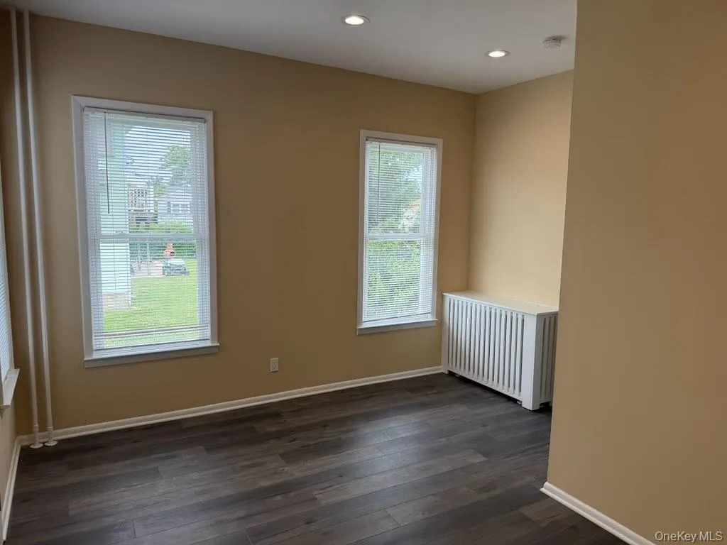 671 Main Street, Oyster Bay, NY, 2 Bedrooms Bedrooms, 4 Rooms Rooms,1 BathroomBathrooms,Residential Lease,For Rent,Main,0,1017390 671 Main Street, Oyster Bay, NY, 2 Bedrooms Bedrooms, 4 Rooms Rooms,1 BathroomBathrooms,Residential Lease,For Rent,Main,0,1017390