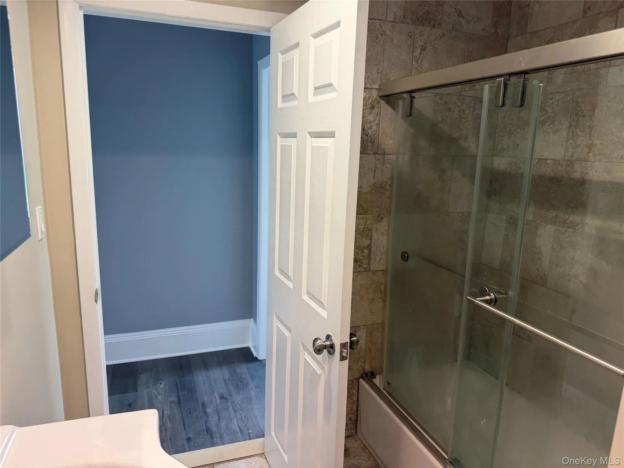 671 Main Street, Oyster Bay, NY, 2 Bedrooms Bedrooms, 4 Rooms Rooms,1 BathroomBathrooms,Residential Lease,For Rent,Main,0,1017390 671 Main Street, Oyster Bay, NY, 2 Bedrooms Bedrooms, 4 Rooms Rooms,1 BathroomBathrooms,Residential Lease,For Rent,Main,0,1017390