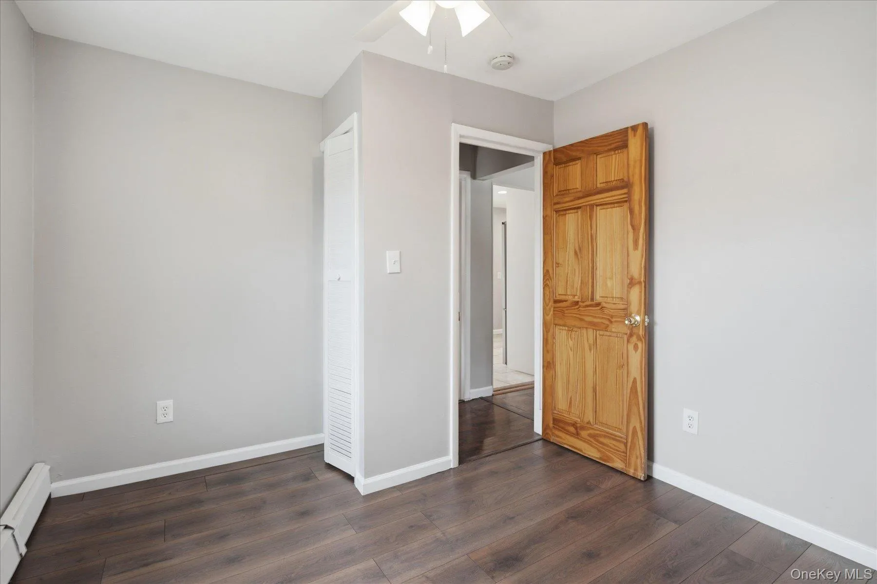 42 Bradley Street, Islip, NY, 6 Bedrooms Bedrooms, 10 Rooms Rooms,2 BathroomsBathrooms,Residential,For Rent,Bradley,0,1017391 42 Bradley Street, Islip, NY, 6 Bedrooms Bedrooms, 10 Rooms Rooms,2 BathroomsBathrooms,Residential,For Rent,Bradley,0,1017391