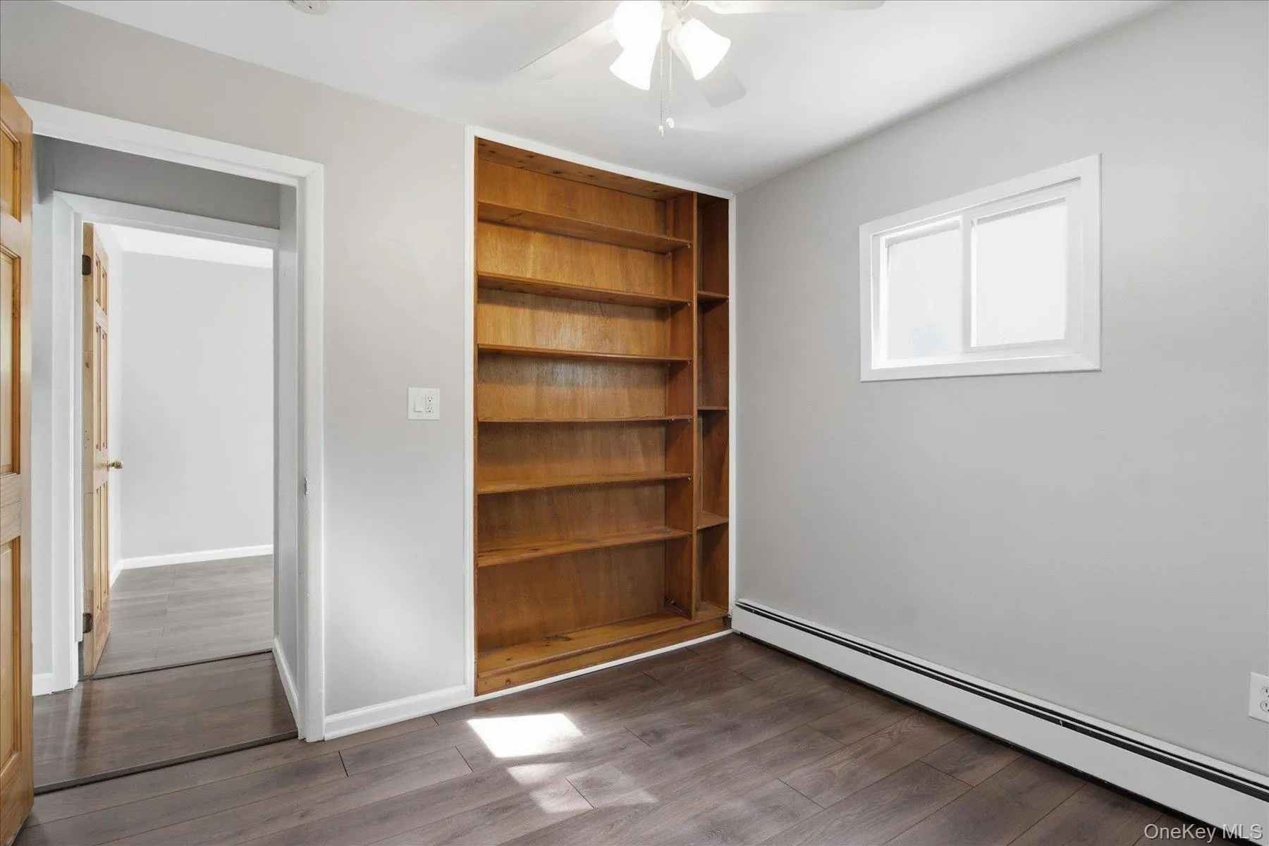42 Bradley Street, Islip, NY, 6 Bedrooms Bedrooms, 10 Rooms Rooms,2 BathroomsBathrooms,Residential,For Rent,Bradley,0,1017391 42 Bradley Street, Islip, NY, 6 Bedrooms Bedrooms, 10 Rooms Rooms,2 BathroomsBathrooms,Residential,For Rent,Bradley,0,1017391