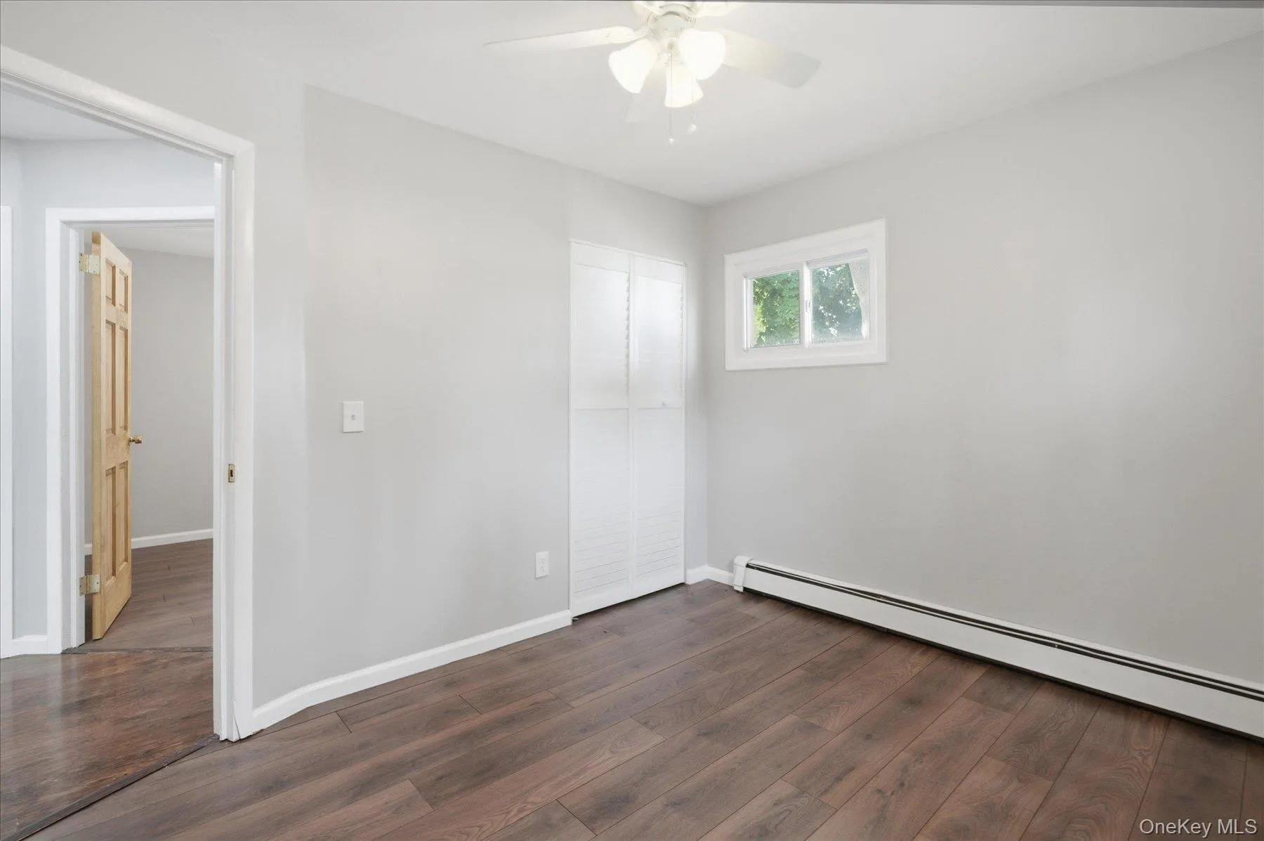 42 Bradley Street, Islip, NY, 6 Bedrooms Bedrooms, 10 Rooms Rooms,2 BathroomsBathrooms,Residential,For Rent,Bradley,0,1017391 42 Bradley Street, Islip, NY, 6 Bedrooms Bedrooms, 10 Rooms Rooms,2 BathroomsBathrooms,Residential,For Rent,Bradley,0,1017391