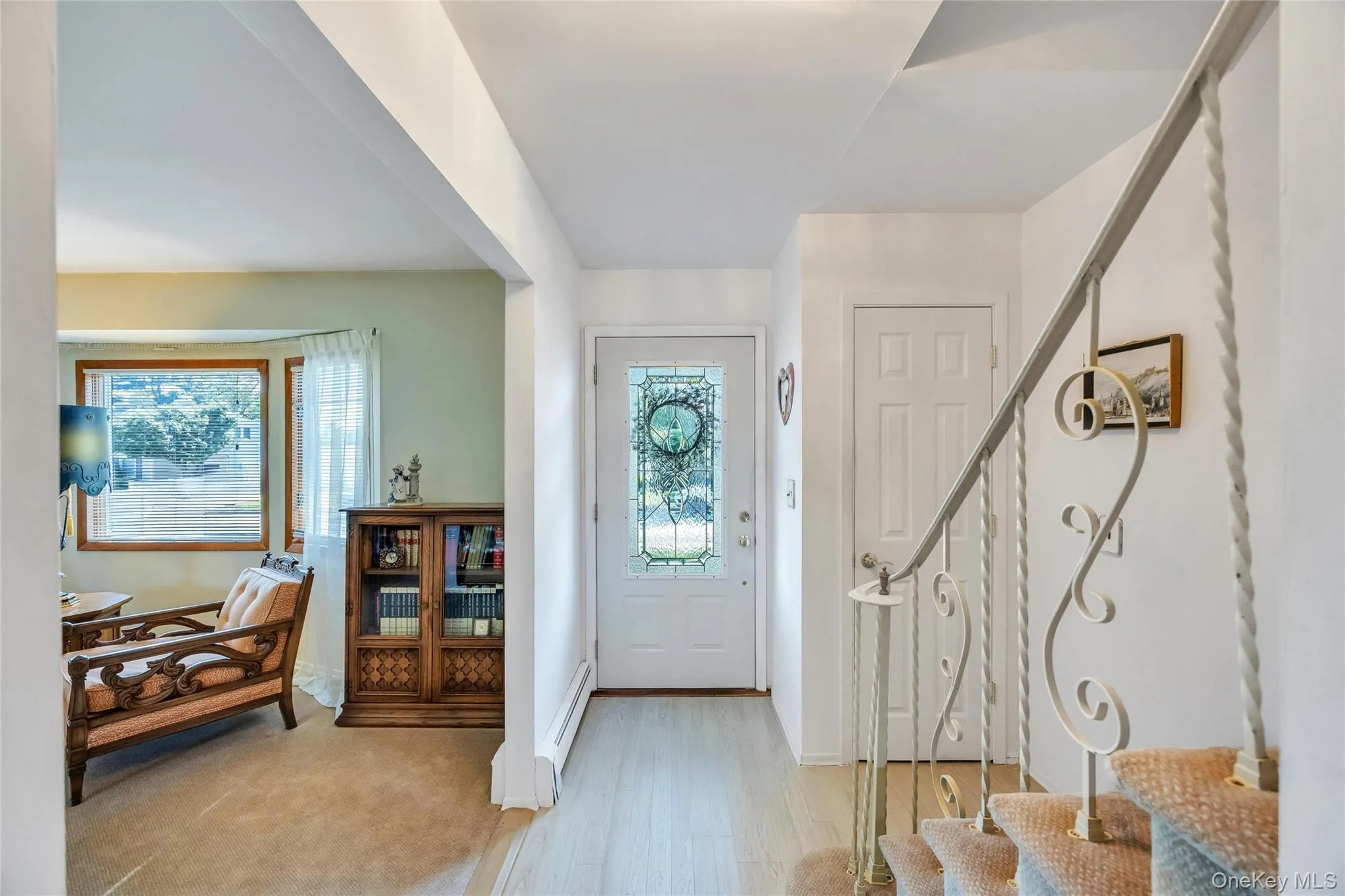 15A Totten Street, Oyster Bay, NY, 4 Bedrooms Bedrooms, 8 Rooms Rooms,2 BathroomsBathrooms,Residential,For Rent,Totten,0,KEY1017392 15A Totten Street, Oyster Bay, NY, 4 Bedrooms Bedrooms, 8 Rooms Rooms,2 BathroomsBathrooms,Residential,For Rent,Totten,0,KEY1017392