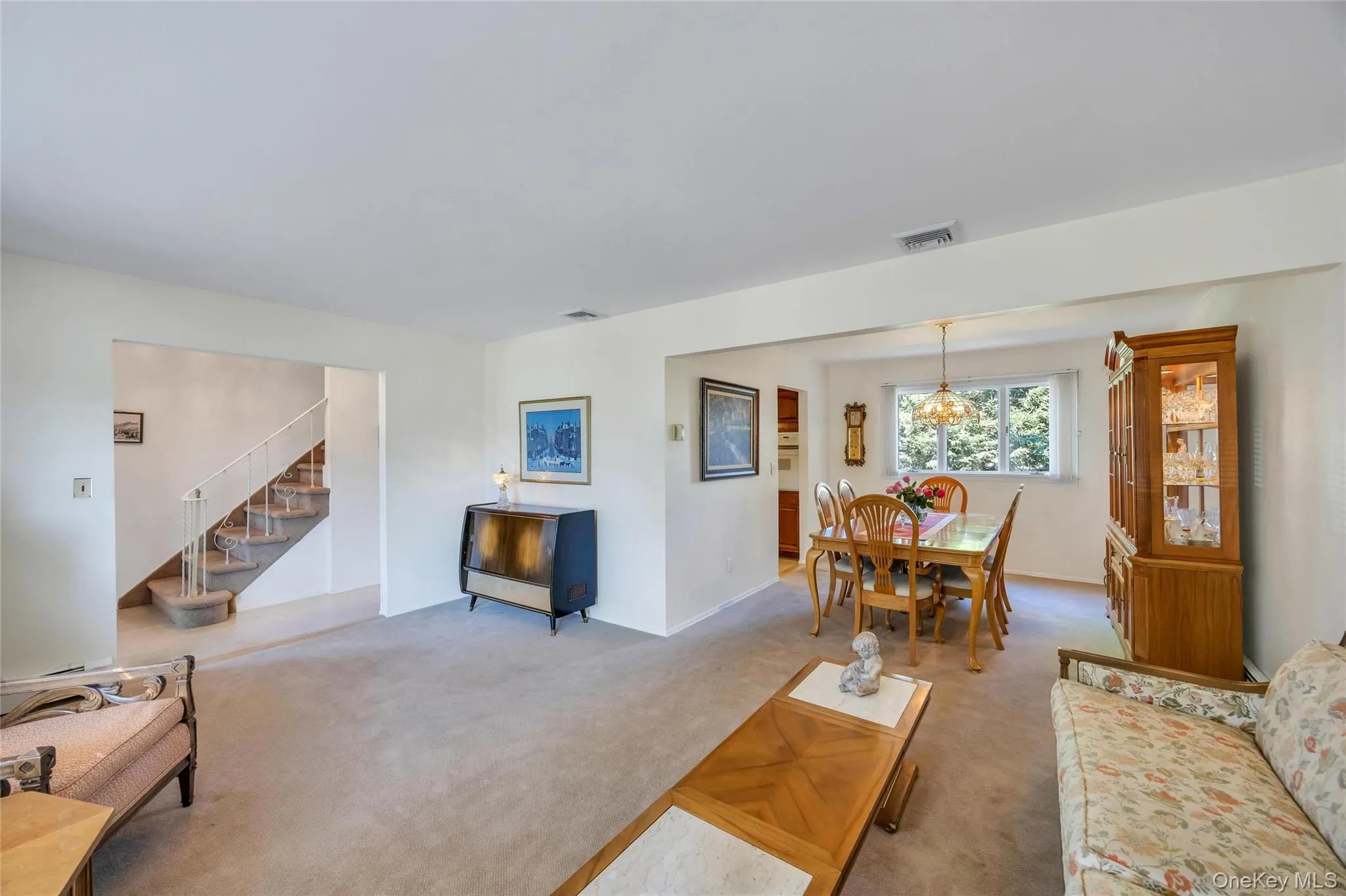 15A Totten Street, Oyster Bay, NY, 4 Bedrooms Bedrooms, 8 Rooms Rooms,2 BathroomsBathrooms,Residential,For Rent,Totten,0,KEY1017392 15A Totten Street, Oyster Bay, NY, 4 Bedrooms Bedrooms, 8 Rooms Rooms,2 BathroomsBathrooms,Residential,For Rent,Totten,0,KEY1017392