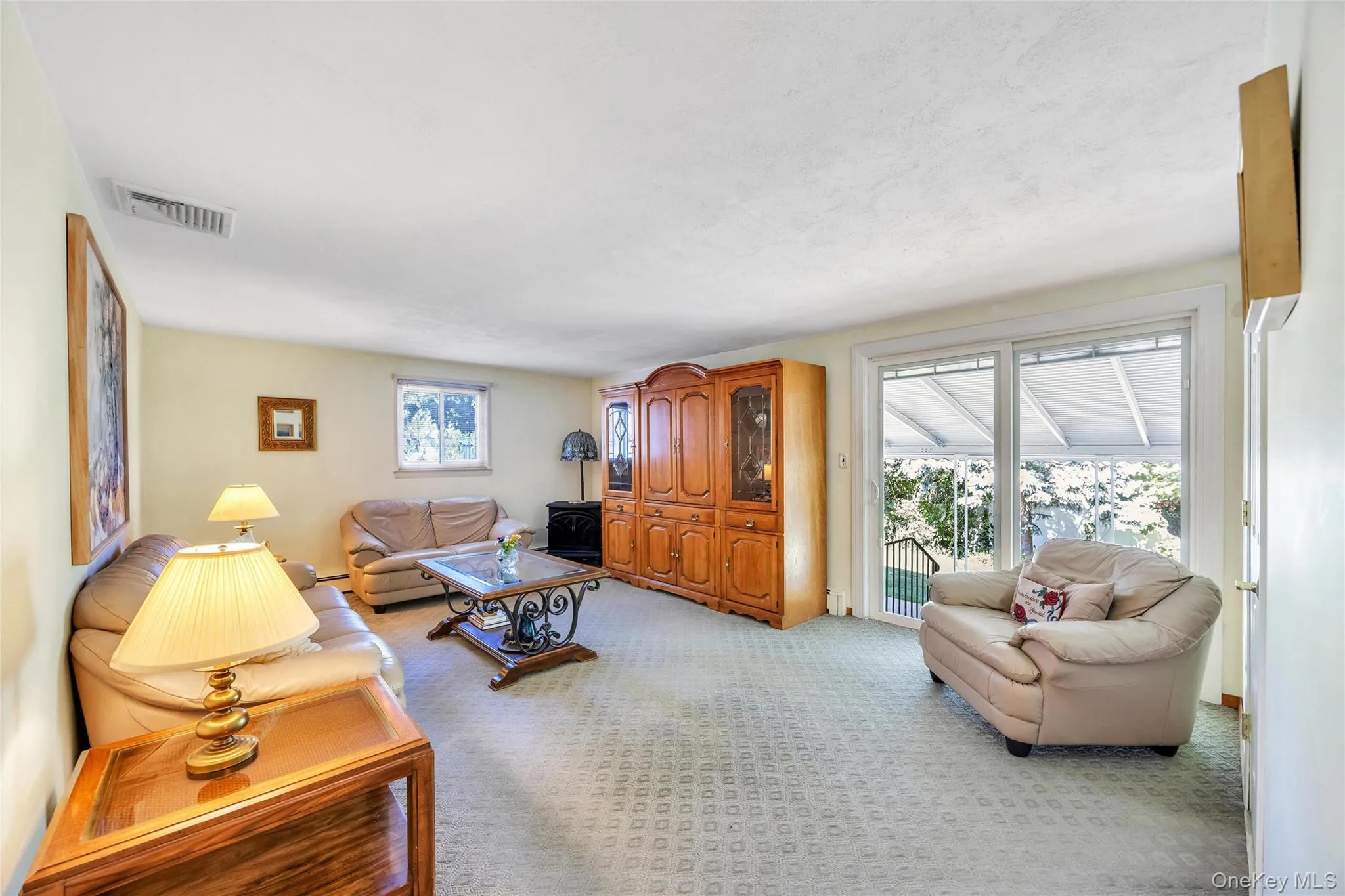 15A Totten Street, Oyster Bay, NY, 4 Bedrooms Bedrooms, 8 Rooms Rooms,2 BathroomsBathrooms,Residential,For Rent,Totten,0,KEY1017392 15A Totten Street, Oyster Bay, NY, 4 Bedrooms Bedrooms, 8 Rooms Rooms,2 BathroomsBathrooms,Residential,For Rent,Totten,0,KEY1017392