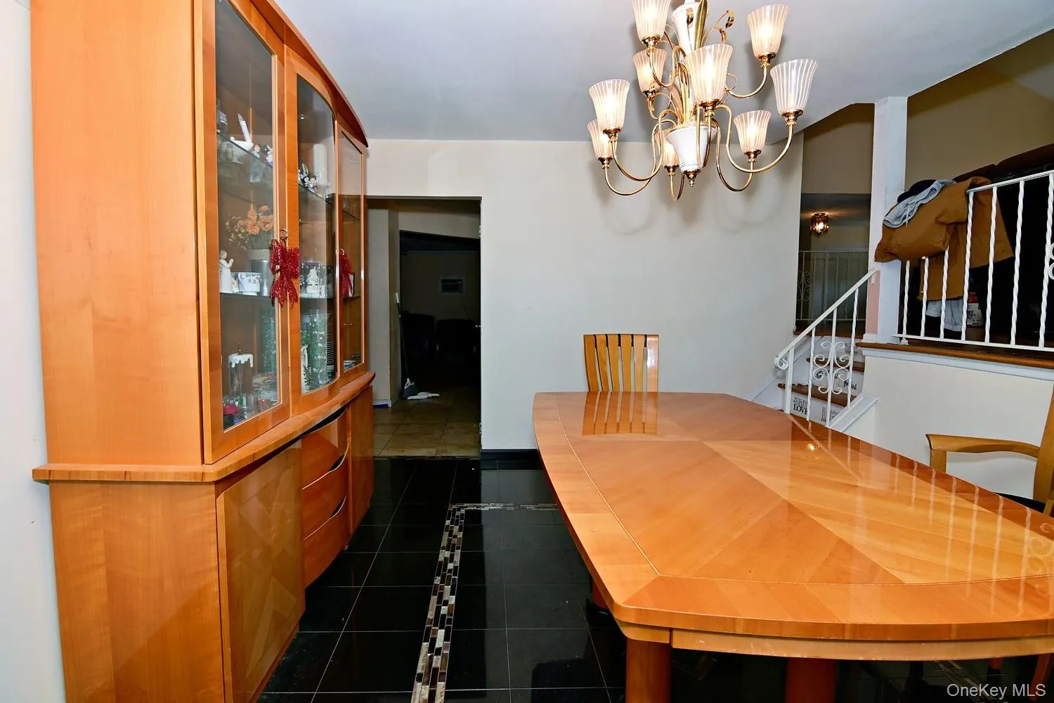 36 Willow Street, Brookhaven, NY, 5 Bedrooms Bedrooms, 10 Rooms Rooms,2 BathroomsBathrooms,Residential,For Rent,Willow,0,1017396 36 Willow Street, Brookhaven, NY, 5 Bedrooms Bedrooms, 10 Rooms Rooms,2 BathroomsBathrooms,Residential,For Rent,Willow,0,1017396