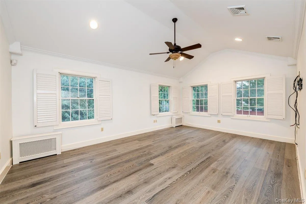 16 Lodge Road, North Hempstead, NY, 4 Bedrooms Bedrooms, 9 Rooms Rooms,3 BathroomsBathrooms,Residential Lease,For Rent,Lodge,0,1017397 16 Lodge Road, North Hempstead, NY, 4 Bedrooms Bedrooms, 9 Rooms Rooms,3 BathroomsBathrooms,Residential Lease,For Rent,Lodge,0,1017397