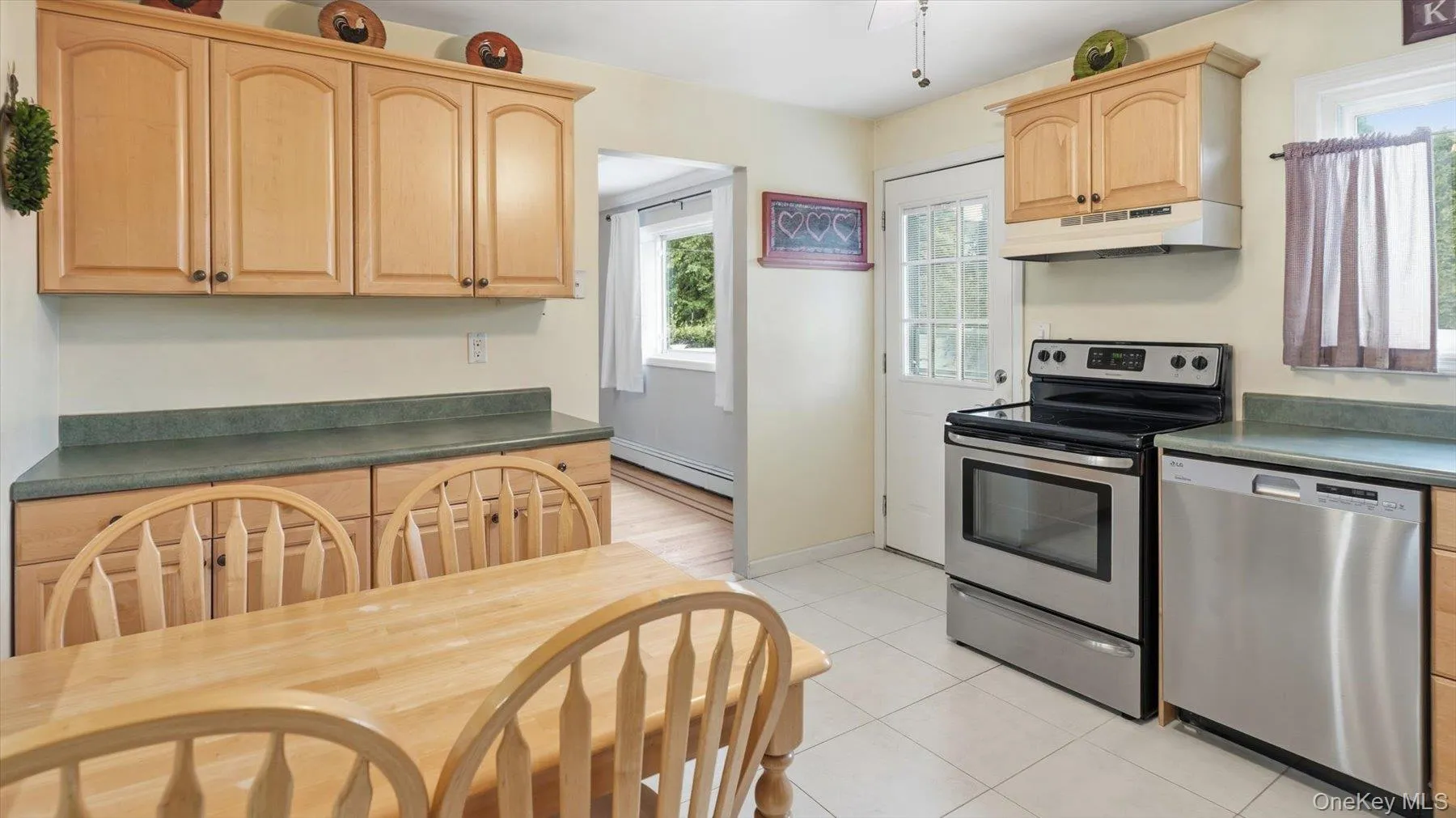 45 Margaret Road, Oyster Bay, NY, 3 Bedrooms Bedrooms, 6 Rooms Rooms,2 BathroomsBathrooms,Residential,For Rent,Margaret,0,1017398 45 Margaret Road, Oyster Bay, NY, 3 Bedrooms Bedrooms, 6 Rooms Rooms,2 BathroomsBathrooms,Residential,For Rent,Margaret,0,1017398