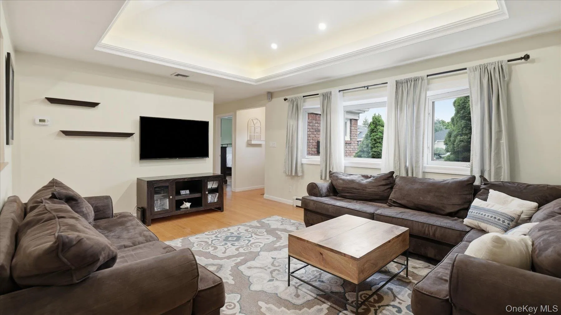 45 Margaret Road, Oyster Bay, NY, 3 Bedrooms Bedrooms, 6 Rooms Rooms,2 BathroomsBathrooms,Residential,For Rent,Margaret,0,1017398 45 Margaret Road, Oyster Bay, NY, 3 Bedrooms Bedrooms, 6 Rooms Rooms,2 BathroomsBathrooms,Residential,For Rent,Margaret,0,1017398