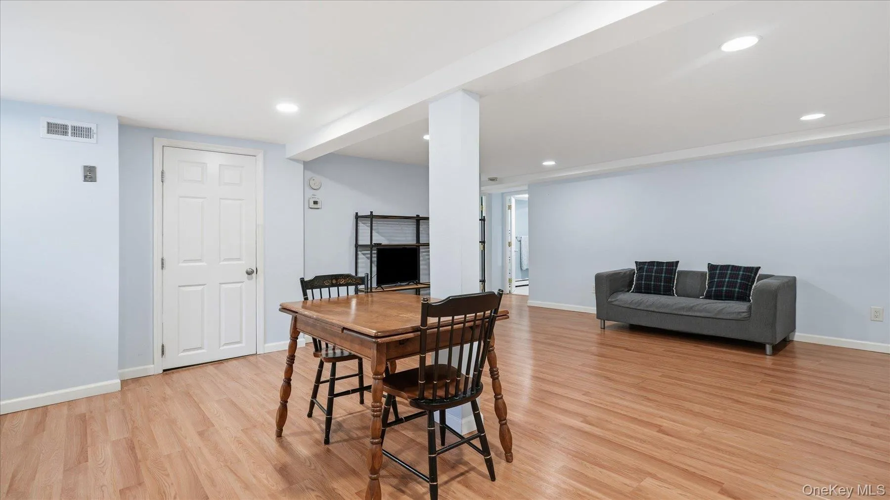45 Margaret Road, Oyster Bay, NY, 3 Bedrooms Bedrooms, 6 Rooms Rooms,2 BathroomsBathrooms,Residential,For Rent,Margaret,0,1017398 45 Margaret Road, Oyster Bay, NY, 3 Bedrooms Bedrooms, 6 Rooms Rooms,2 BathroomsBathrooms,Residential,For Rent,Margaret,0,1017398