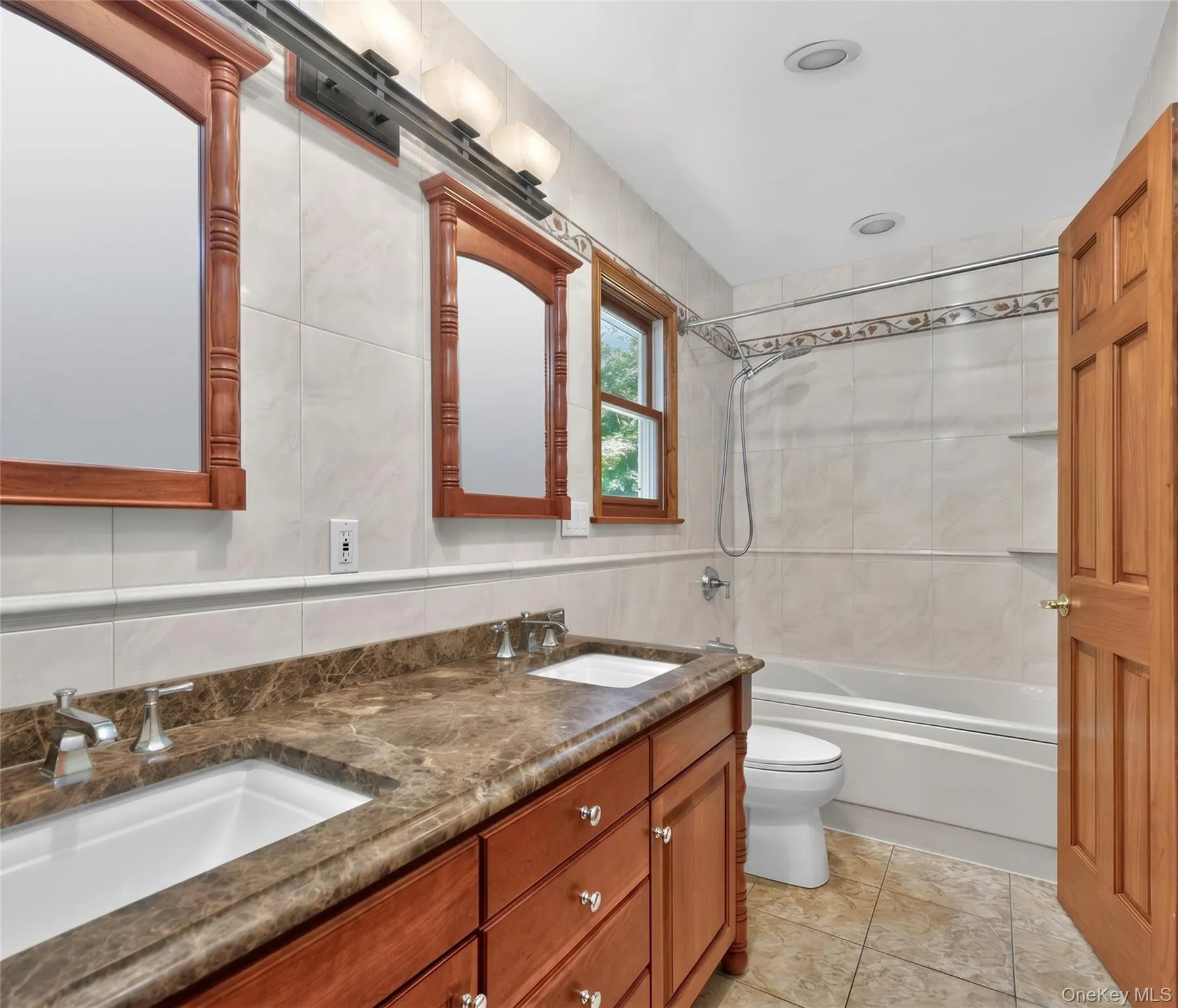 7 Overlook Road, Greenburgh, NY, 4 Bedrooms Bedrooms, 8 Rooms Rooms,3 BathroomsBathrooms,Residential,For Rent,Overlook,0,1017400 7 Overlook Road, Greenburgh, NY, 4 Bedrooms Bedrooms, 8 Rooms Rooms,3 BathroomsBathrooms,Residential,For Rent,Overlook,0,1017400