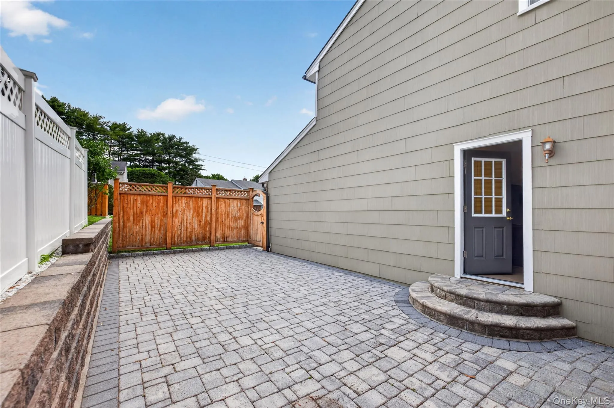 7 Overlook Road, Greenburgh, NY, 4 Bedrooms Bedrooms, 8 Rooms Rooms,3 BathroomsBathrooms,Residential,For Rent,Overlook,0,1017400 7 Overlook Road, Greenburgh, NY, 4 Bedrooms Bedrooms, 8 Rooms Rooms,3 BathroomsBathrooms,Residential,For Rent,Overlook,0,1017400