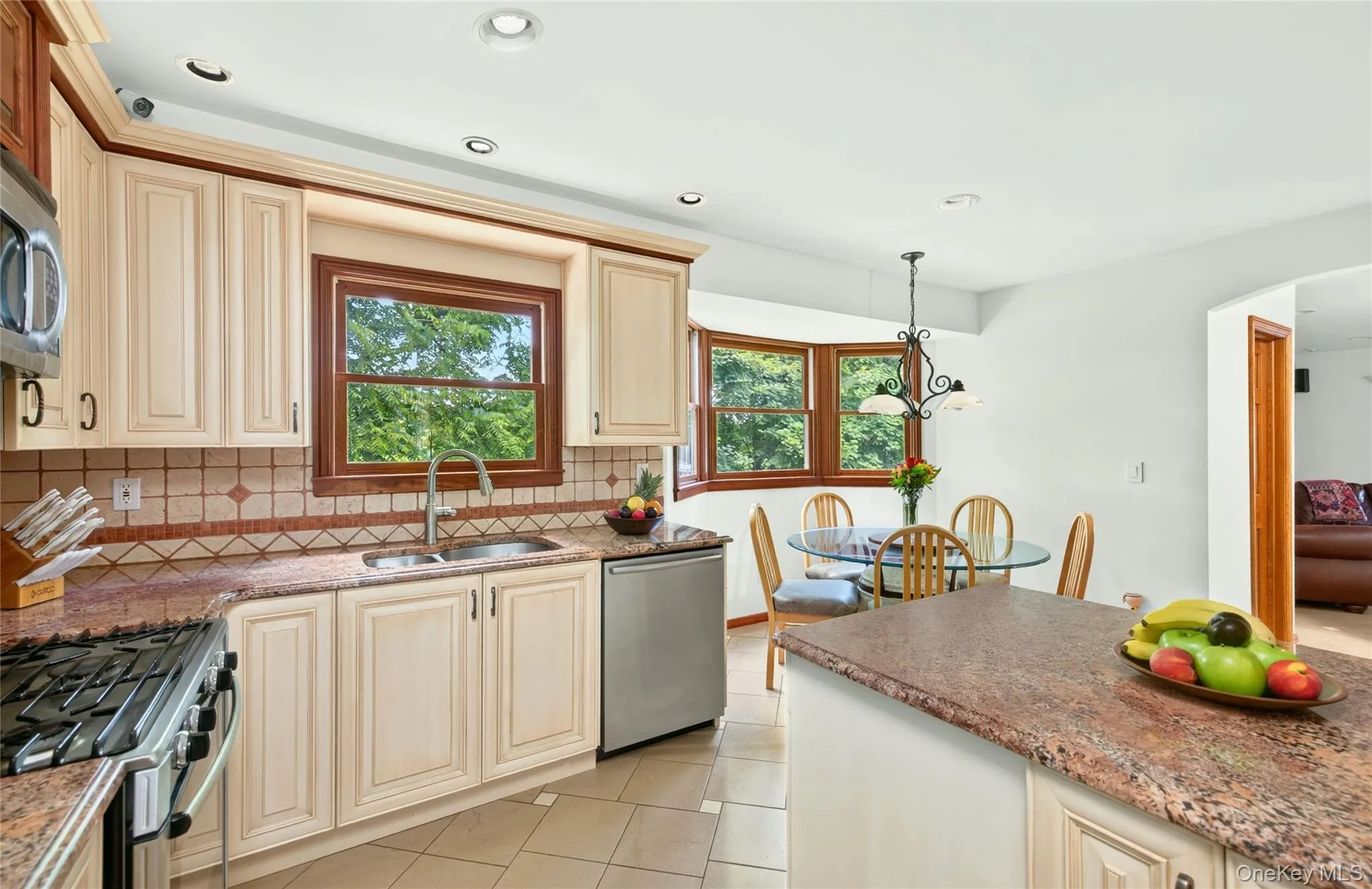 7 Overlook Road, Greenburgh, NY, 4 Bedrooms Bedrooms, 8 Rooms Rooms,3 BathroomsBathrooms,Residential,For Rent,Overlook,0,1017400 7 Overlook Road, Greenburgh, NY, 4 Bedrooms Bedrooms, 8 Rooms Rooms,3 BathroomsBathrooms,Residential,For Rent,Overlook,0,1017400
