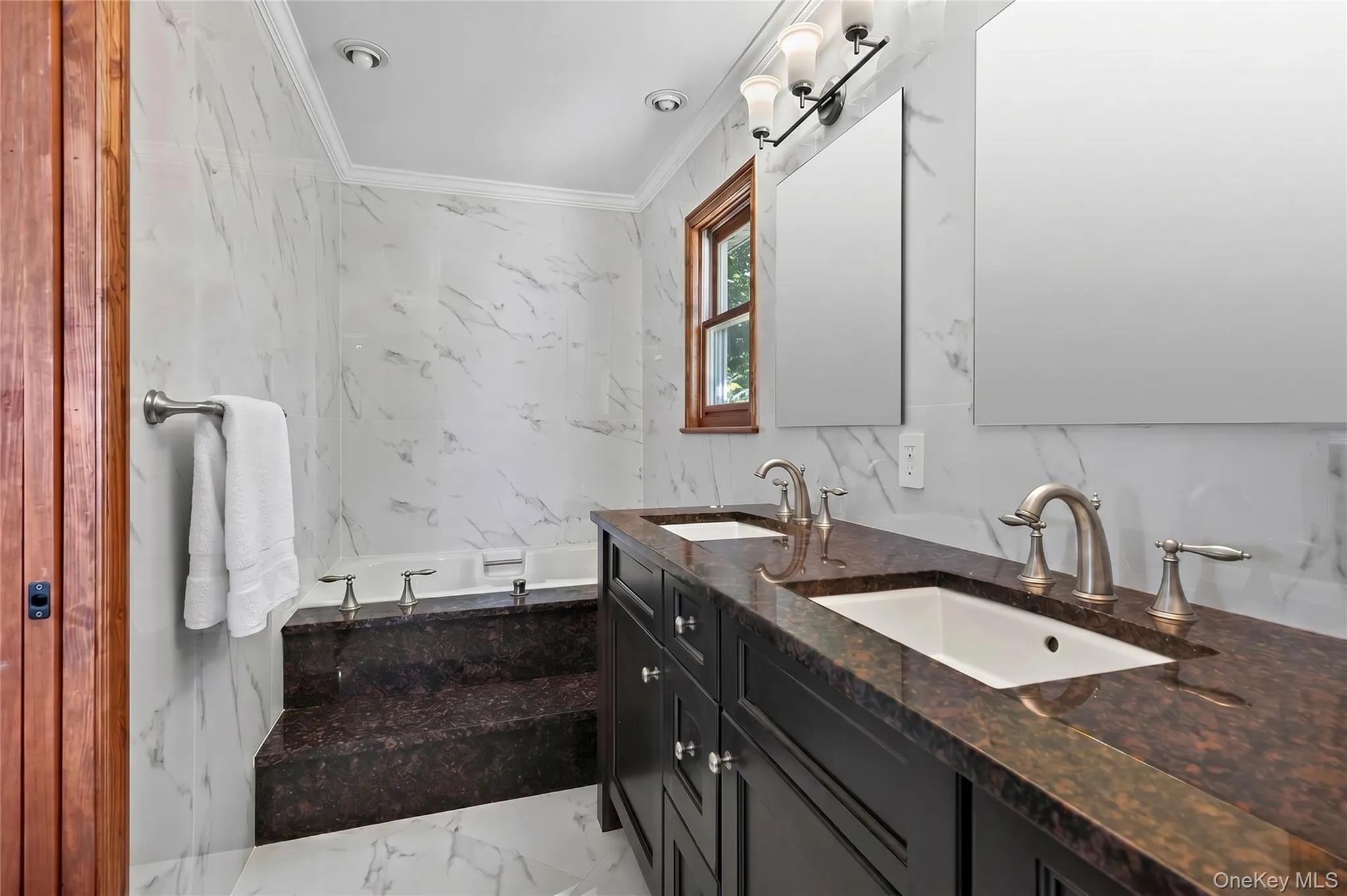 7 Overlook Road, Greenburgh, NY, 4 Bedrooms Bedrooms, 8 Rooms Rooms,3 BathroomsBathrooms,Residential,For Rent,Overlook,0,1017400 7 Overlook Road, Greenburgh, NY, 4 Bedrooms Bedrooms, 8 Rooms Rooms,3 BathroomsBathrooms,Residential,For Rent,Overlook,0,1017400