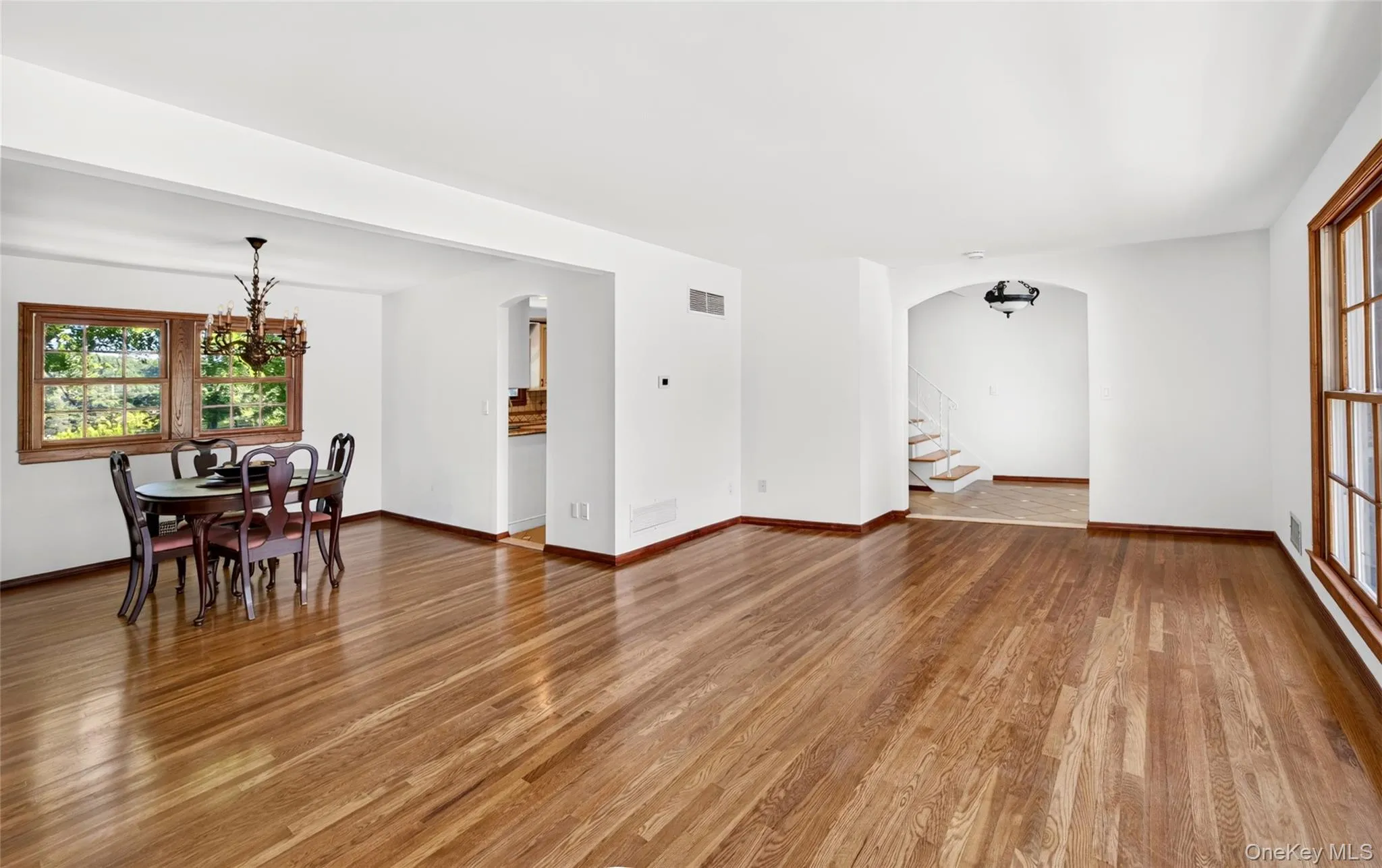 7 Overlook Road, Greenburgh, NY, 4 Bedrooms Bedrooms, 8 Rooms Rooms,3 BathroomsBathrooms,Residential,For Rent,Overlook,0,1017400 7 Overlook Road, Greenburgh, NY, 4 Bedrooms Bedrooms, 8 Rooms Rooms,3 BathroomsBathrooms,Residential,For Rent,Overlook,0,1017400