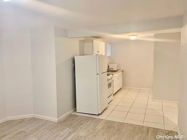735 Penn Street, Long Beach, NY, 1 Bedroom Bedrooms, 4 Rooms Rooms,1 BathroomBathrooms,Residential Lease,For Rent,Penn,0,1017402 735 Penn Street, Long Beach, NY, 1 Bedroom Bedrooms, 4 Rooms Rooms,1 BathroomBathrooms,Residential Lease,For Rent,Penn,0,1017402
