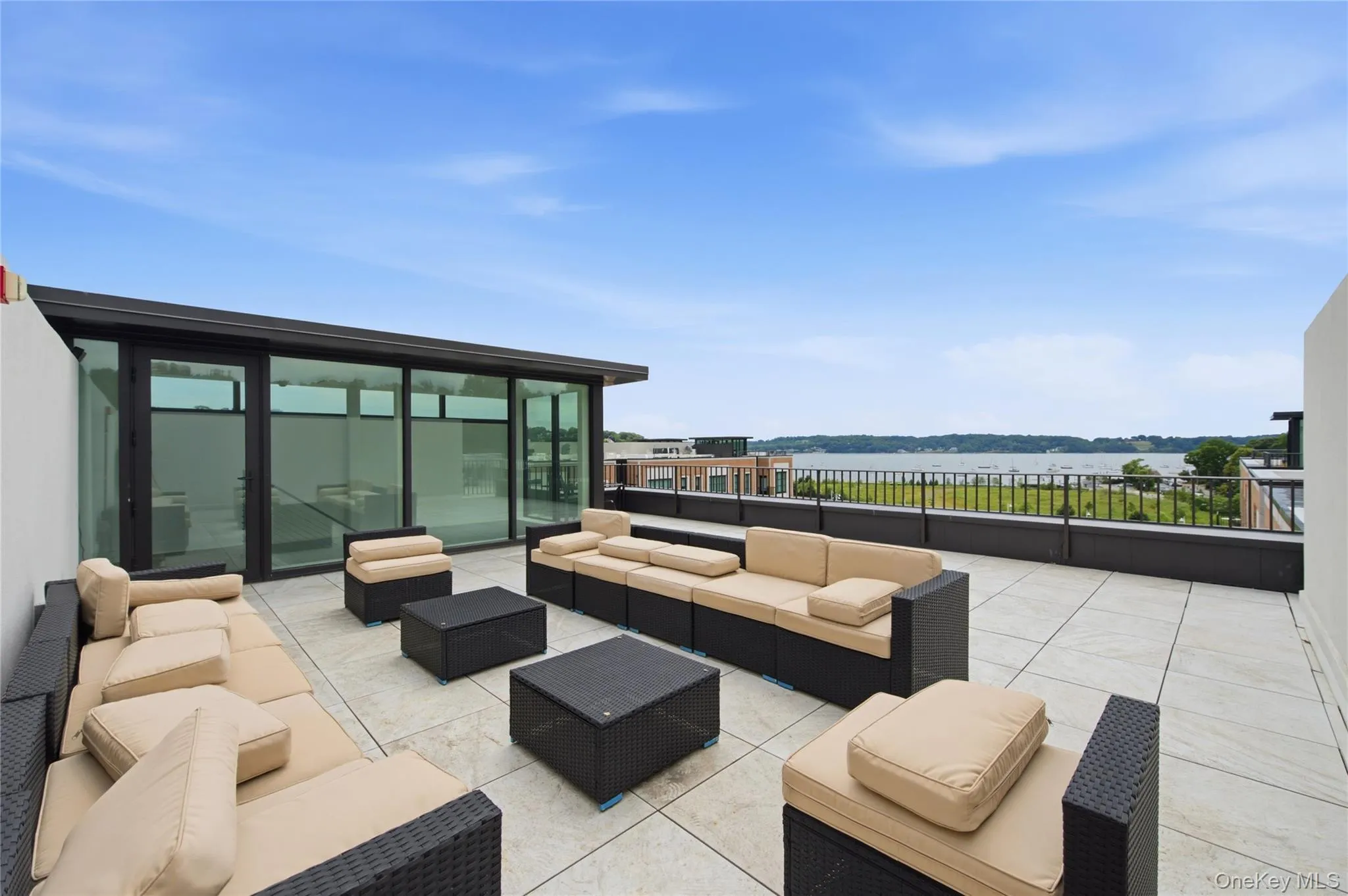 100 Garvies Point Road, Oyster Bay, NY, 3 Bedrooms Bedrooms, 6 Rooms Rooms,3 BathroomsBathrooms,Residential,For Rent,Garvies Point,0,KEY1017405 100 Garvies Point Road, Oyster Bay, NY, 3 Bedrooms Bedrooms, 6 Rooms Rooms,3 BathroomsBathrooms,Residential,For Rent,Garvies Point,0,KEY1017405