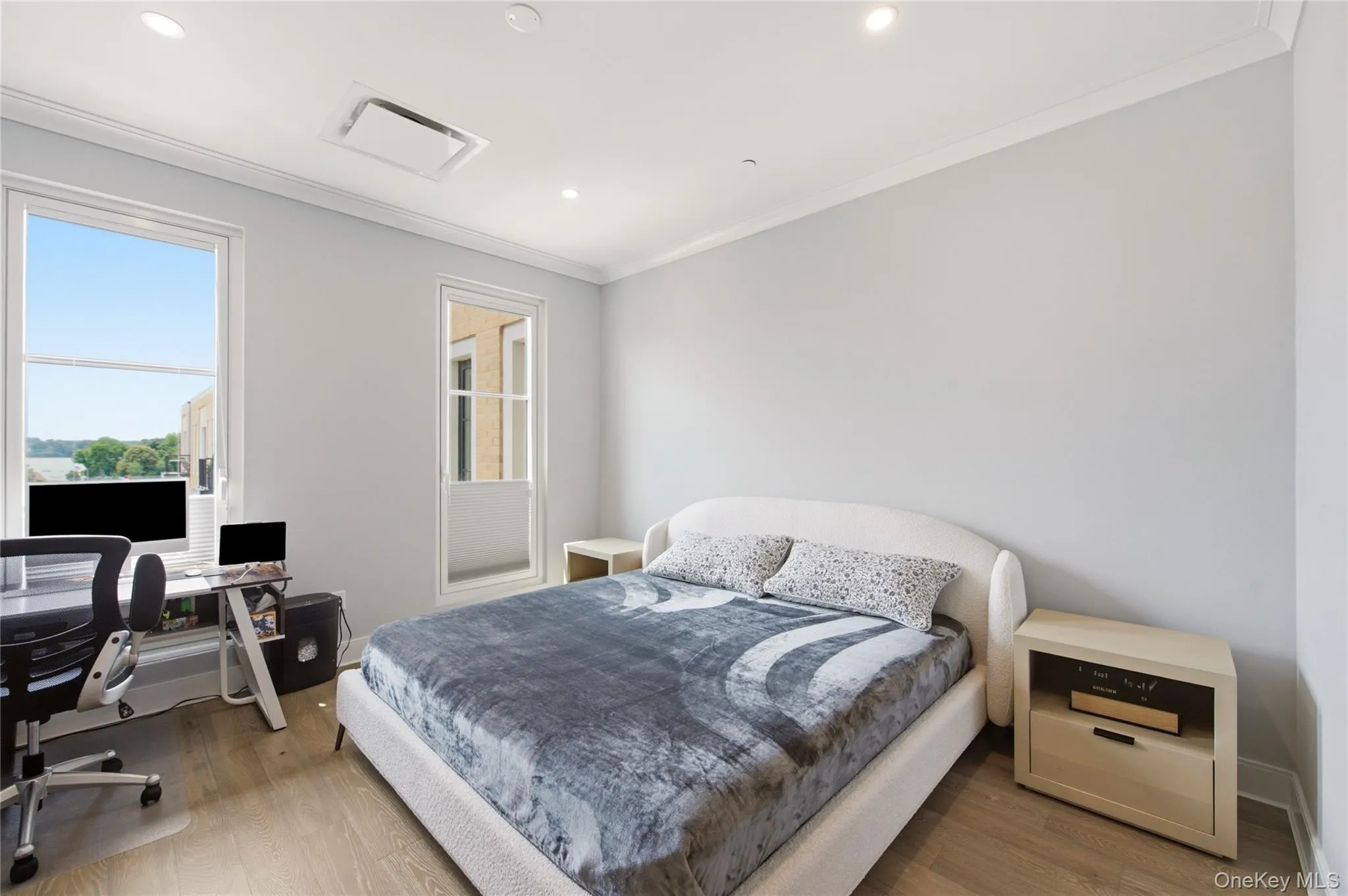 100 Garvies Point Road, Oyster Bay, NY, 3 Bedrooms Bedrooms, 6 Rooms Rooms,3 BathroomsBathrooms,Residential,For Rent,Garvies Point,0,KEY1017405 100 Garvies Point Road, Oyster Bay, NY, 3 Bedrooms Bedrooms, 6 Rooms Rooms,3 BathroomsBathrooms,Residential,For Rent,Garvies Point,0,KEY1017405