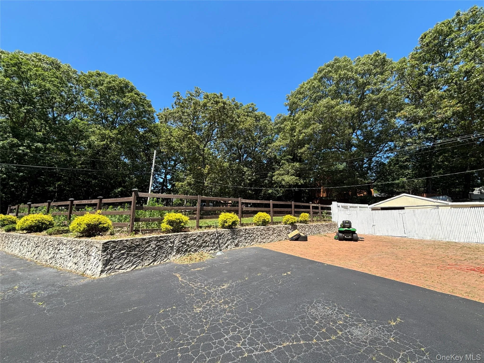 45 Croft Lane, Smithtown, NY, 4 Bedrooms Bedrooms, 8 Rooms Rooms,3 BathroomsBathrooms,Residential,For Rent,Croft,0,KEY1017406 45 Croft Lane, Smithtown, NY, 4 Bedrooms Bedrooms, 8 Rooms Rooms,3 BathroomsBathrooms,Residential,For Rent,Croft,0,KEY1017406