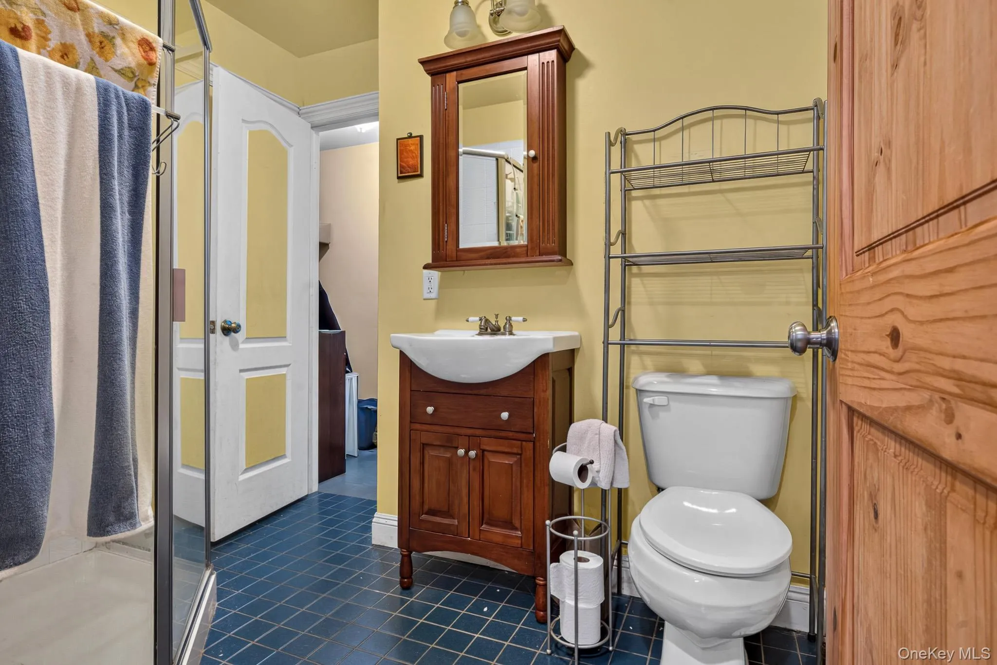 125 Keller Drive, Brookhaven, NY, 4 Bedrooms Bedrooms, 7 Rooms Rooms,2 BathroomsBathrooms,Residential,For Rent,Keller,0,1017411 125 Keller Drive, Brookhaven, NY, 4 Bedrooms Bedrooms, 7 Rooms Rooms,2 BathroomsBathrooms,Residential,For Rent,Keller,0,1017411