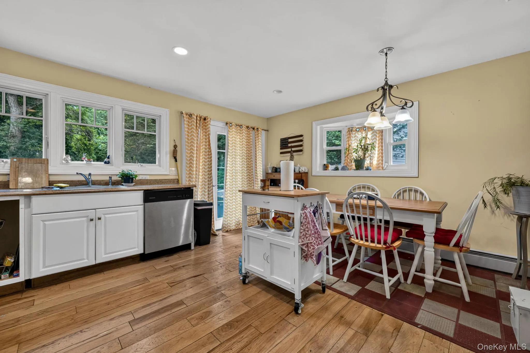 125 Keller Drive, Brookhaven, NY, 4 Bedrooms Bedrooms, 7 Rooms Rooms,2 BathroomsBathrooms,Residential,For Rent,Keller,0,1017411 125 Keller Drive, Brookhaven, NY, 4 Bedrooms Bedrooms, 7 Rooms Rooms,2 BathroomsBathrooms,Residential,For Rent,Keller,0,1017411
