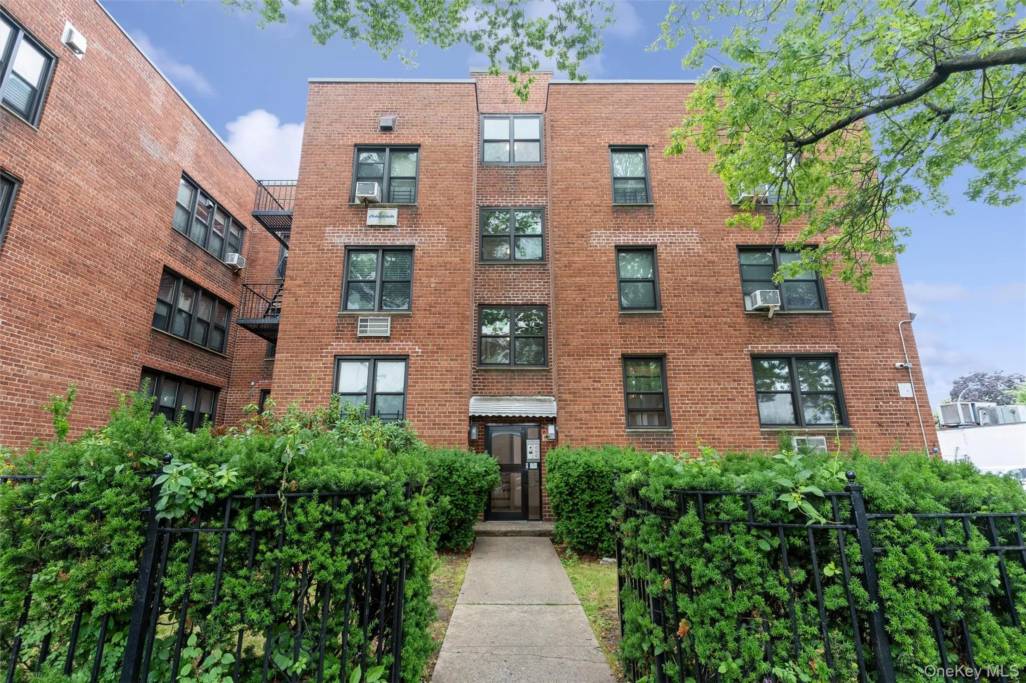 182-12 Horace Harding Expressway, New York, NY, 1 Bedroom Bedrooms, 4 Rooms Rooms,1 BathroomBathrooms,Residential,For Rent,Horace Harding Expressway,0,1017419 182-12 Horace Harding Expressway, New York, NY, 1 Bedroom Bedrooms, 4 Rooms Rooms,1 BathroomBathrooms,Residential,For Rent,Horace Harding Expressway,0,1017419