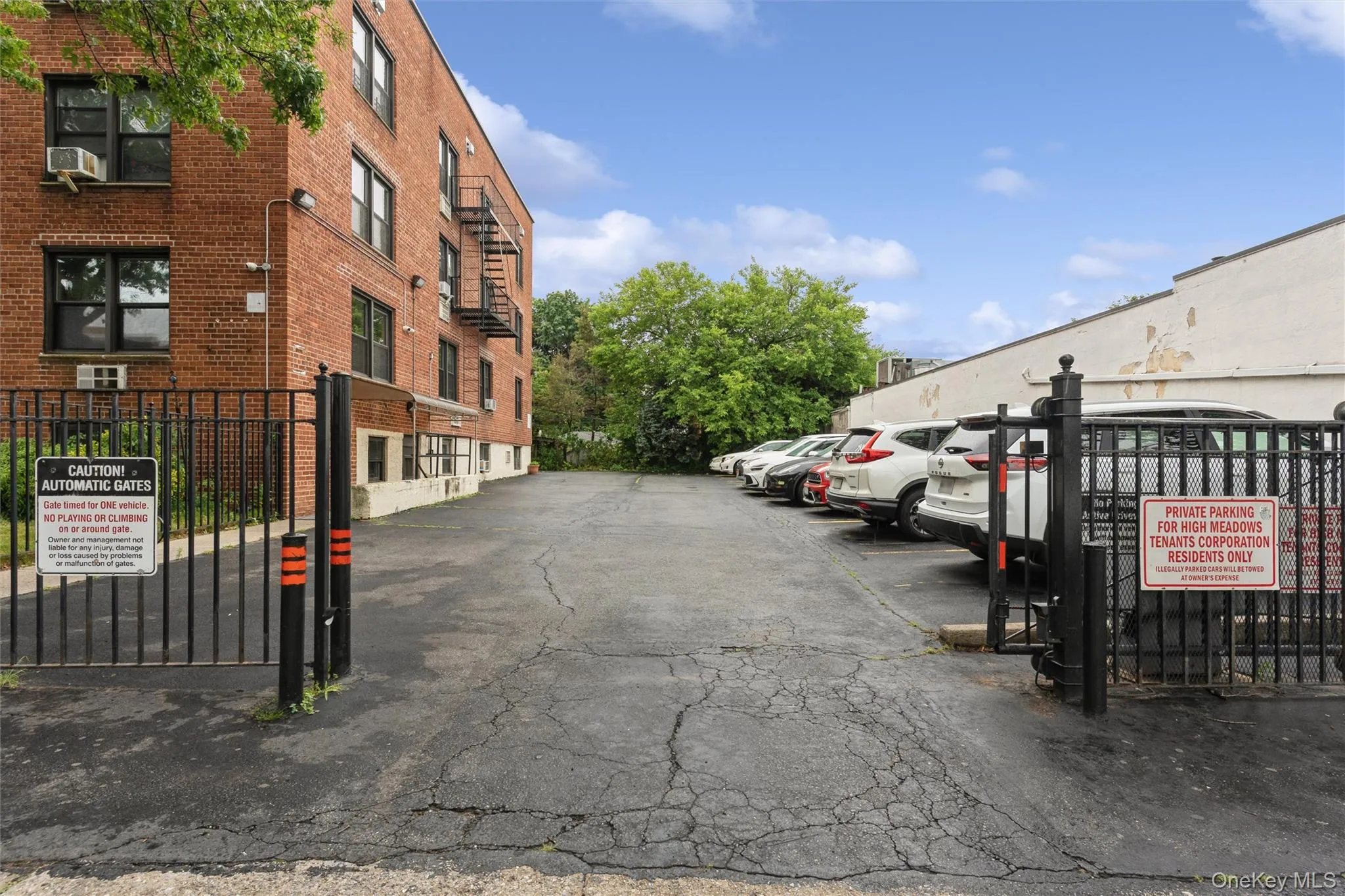 182-12 Horace Harding Expressway, New York, NY, 1 Bedroom Bedrooms, 4 Rooms Rooms,1 BathroomBathrooms,Residential,For Rent,Horace Harding Expressway,0,1017419 182-12 Horace Harding Expressway, New York, NY, 1 Bedroom Bedrooms, 4 Rooms Rooms,1 BathroomBathrooms,Residential,For Rent,Horace Harding Expressway,0,1017419
