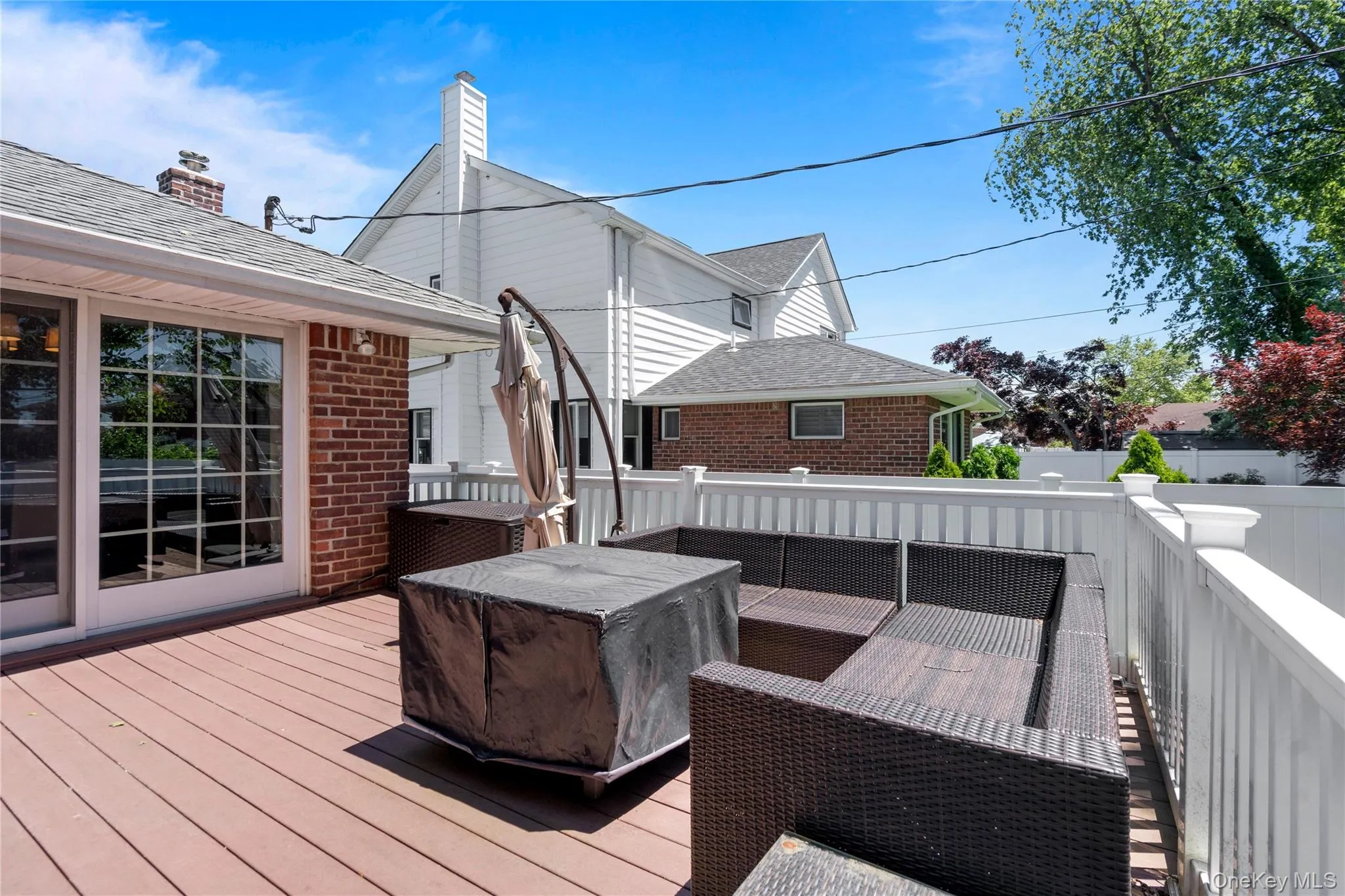 33 Birchwood Park Drive, Oyster Bay, NY, 3 Bedrooms Bedrooms, 8 Rooms Rooms,2 BathroomsBathrooms,Residential,For Rent,Birchwood Park,0,KEY1017420 33 Birchwood Park Drive, Oyster Bay, NY, 3 Bedrooms Bedrooms, 8 Rooms Rooms,2 BathroomsBathrooms,Residential,For Rent,Birchwood Park,0,KEY1017420