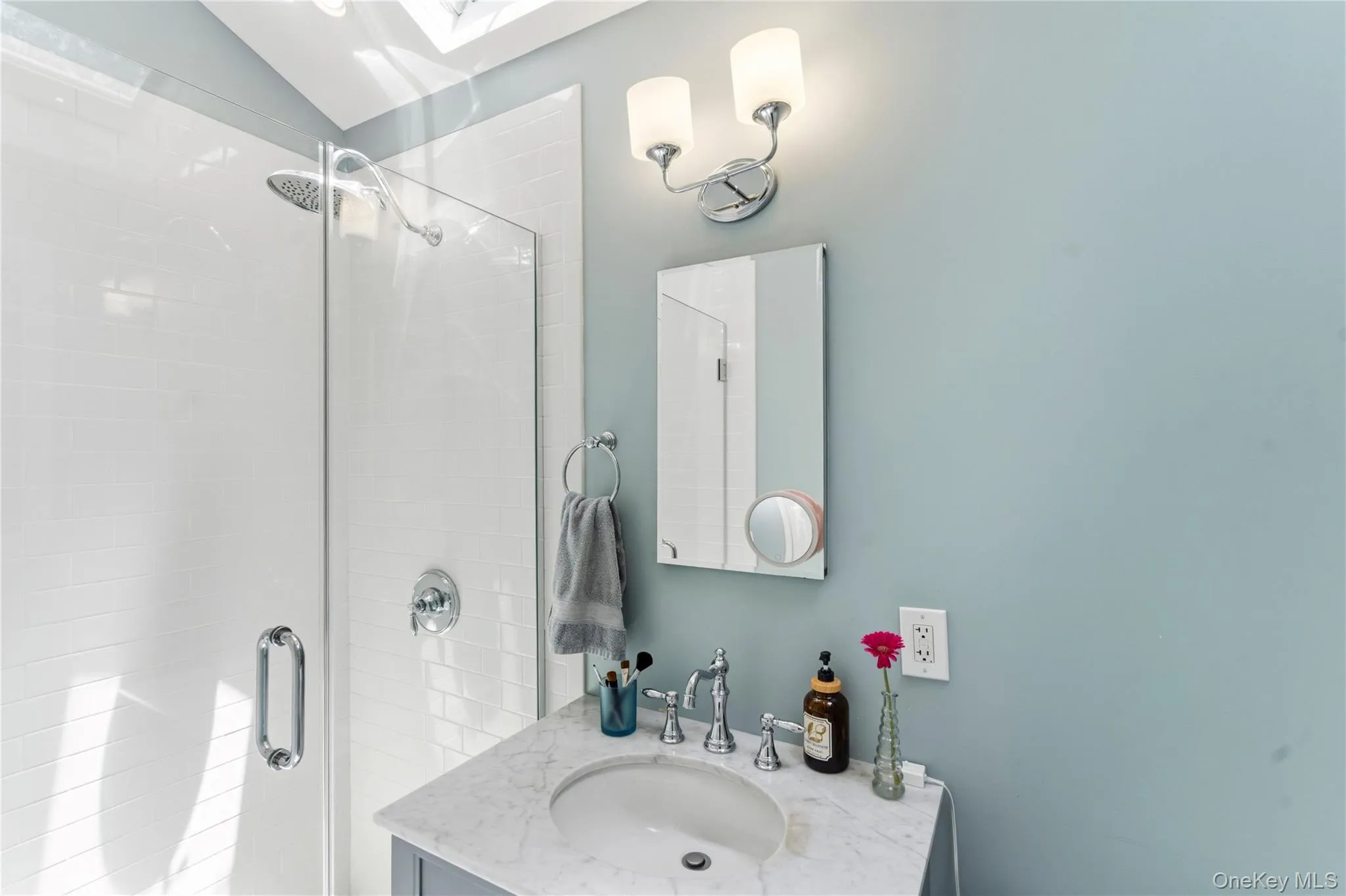 33 Birchwood Park Drive, Oyster Bay, NY, 3 Bedrooms Bedrooms, 8 Rooms Rooms,2 BathroomsBathrooms,Residential,For Rent,Birchwood Park,0,KEY1017420 33 Birchwood Park Drive, Oyster Bay, NY, 3 Bedrooms Bedrooms, 8 Rooms Rooms,2 BathroomsBathrooms,Residential,For Rent,Birchwood Park,0,KEY1017420