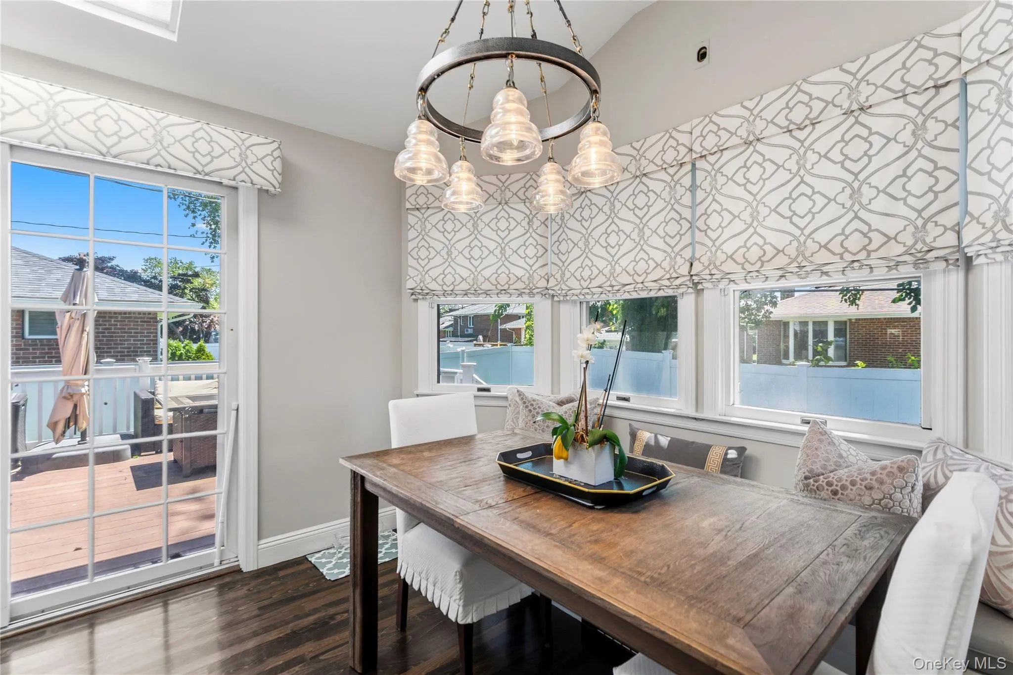 33 Birchwood Park Drive, Oyster Bay, NY, 3 Bedrooms Bedrooms, 8 Rooms Rooms,2 BathroomsBathrooms,Residential,For Rent,Birchwood Park,0,KEY1017420 33 Birchwood Park Drive, Oyster Bay, NY, 3 Bedrooms Bedrooms, 8 Rooms Rooms,2 BathroomsBathrooms,Residential,For Rent,Birchwood Park,0,KEY1017420
