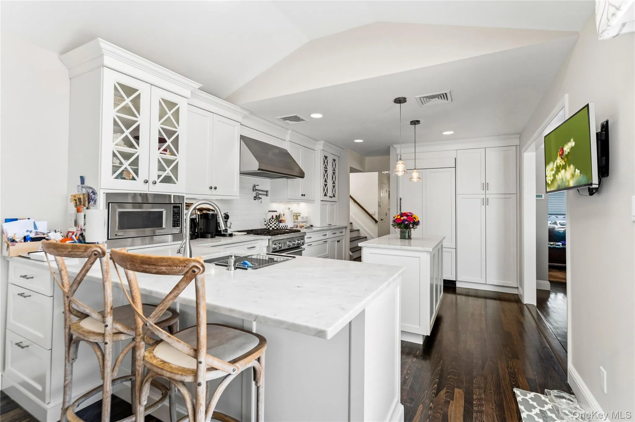 33 Birchwood Park Drive, Oyster Bay, NY, 3 Bedrooms Bedrooms, 8 Rooms Rooms,2 BathroomsBathrooms,Residential,For Rent,Birchwood Park,0,KEY1017420 33 Birchwood Park Drive, Oyster Bay, NY, 3 Bedrooms Bedrooms, 8 Rooms Rooms,2 BathroomsBathrooms,Residential,For Rent,Birchwood Park,0,KEY1017420